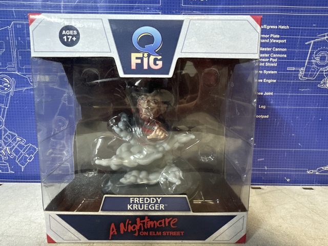 Figurine Q-Fig Freddy Krueger 10 cm Quantum Mechanix
