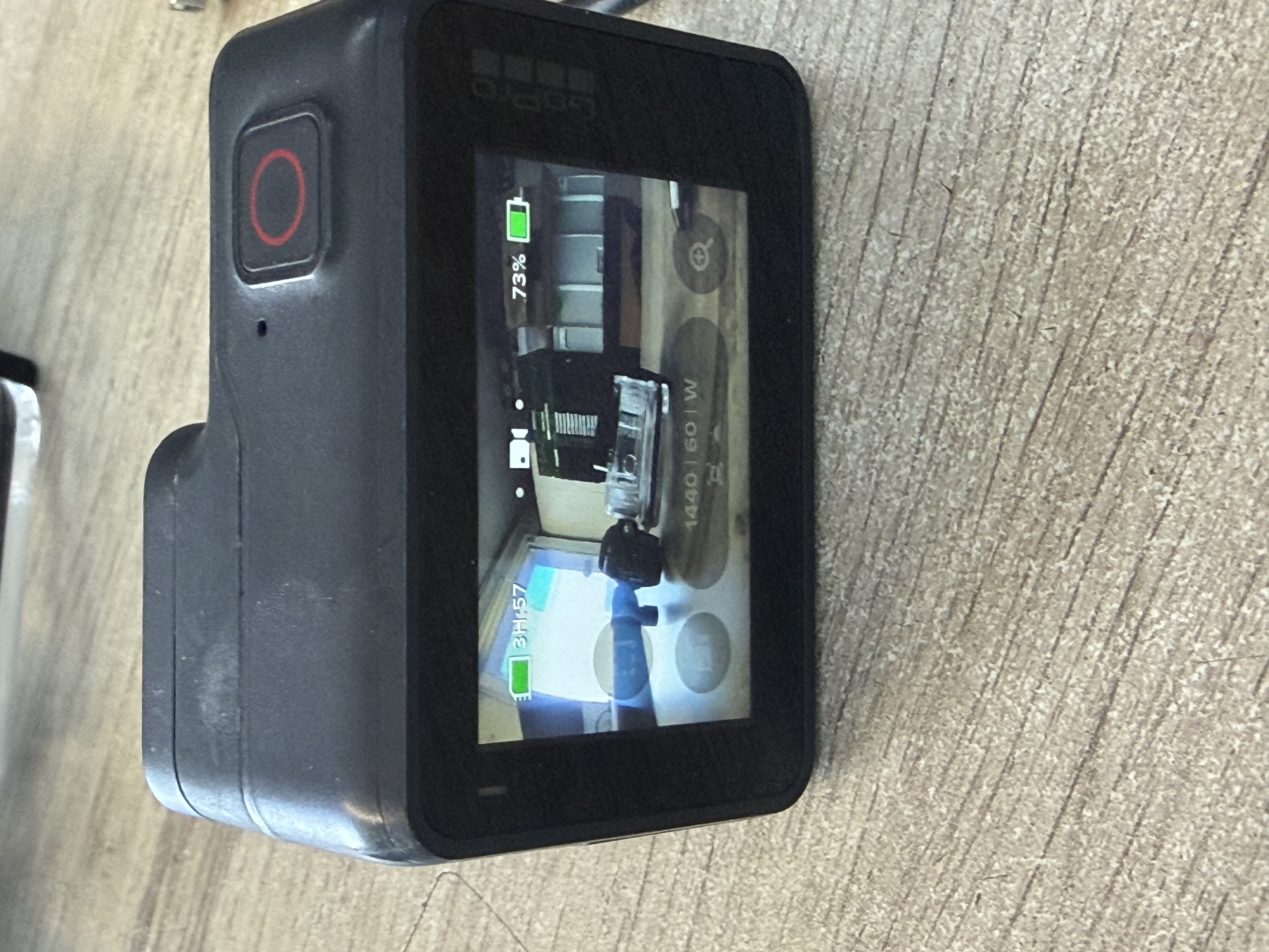 GoPro Hero 7 Black avec perche, boîtier étanche et microSD 128 Go — photo 3