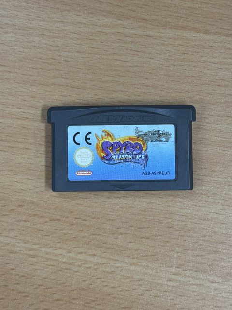 Spyro Season of Ice Game Boy Advance