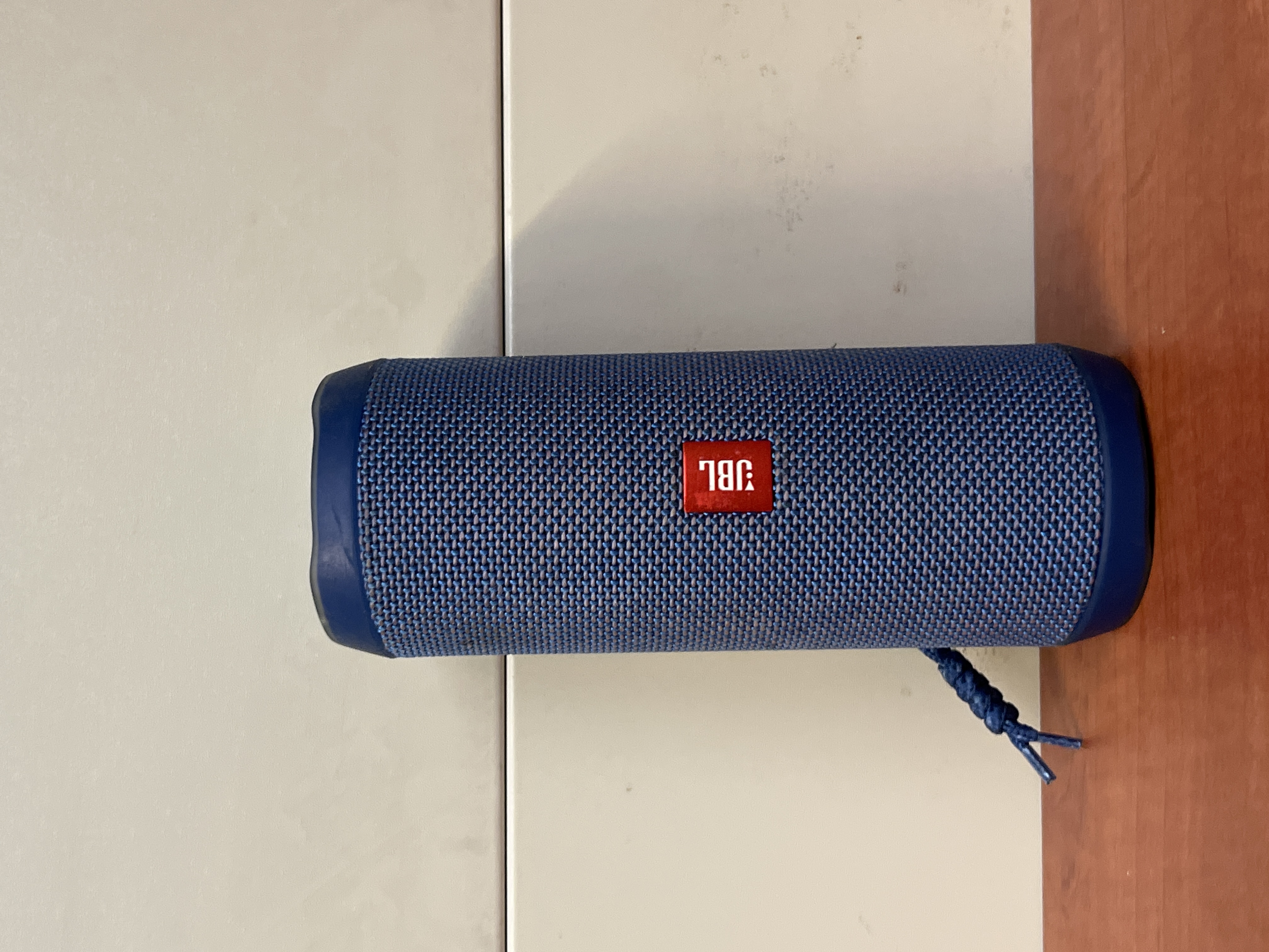 Enceinte Bluetooth portable JBL bleue FLIP 4