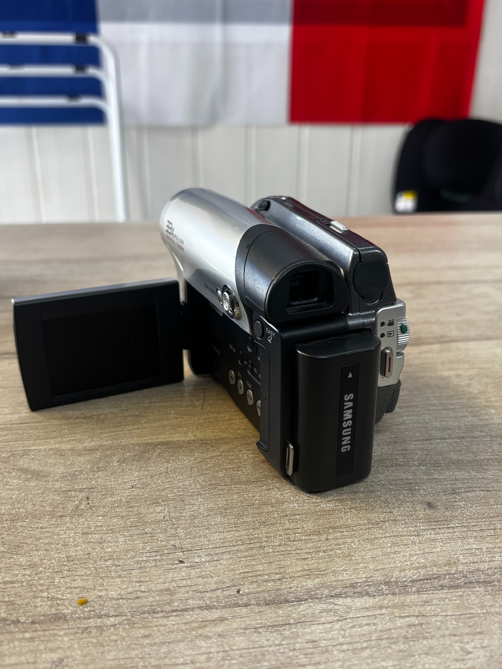Samsung VP-DC161 Caméscope numérique — photo 2