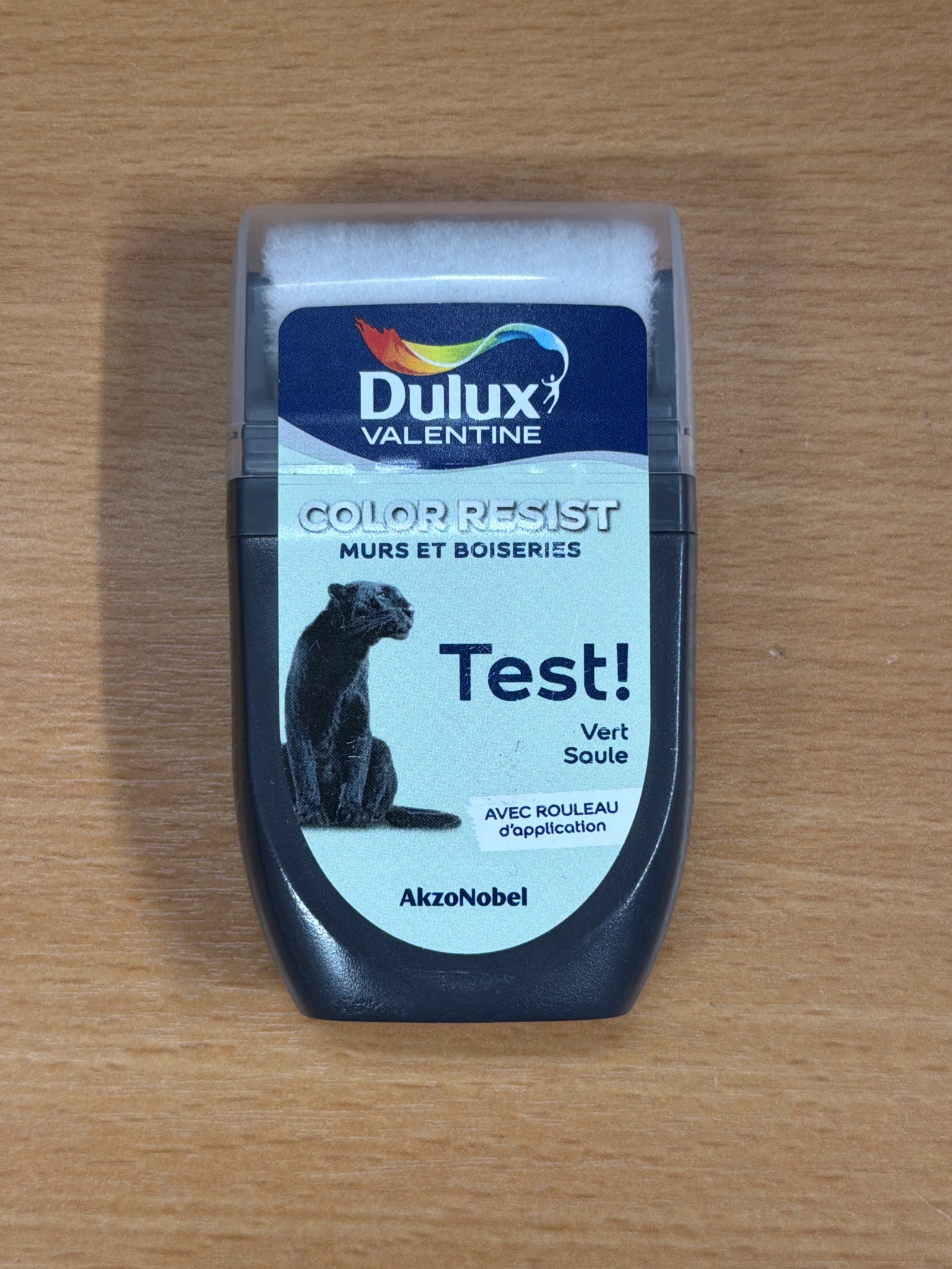 Dulux Valentine Test! Color Resist Vert Saule - testeur de peinture murs et boiseries