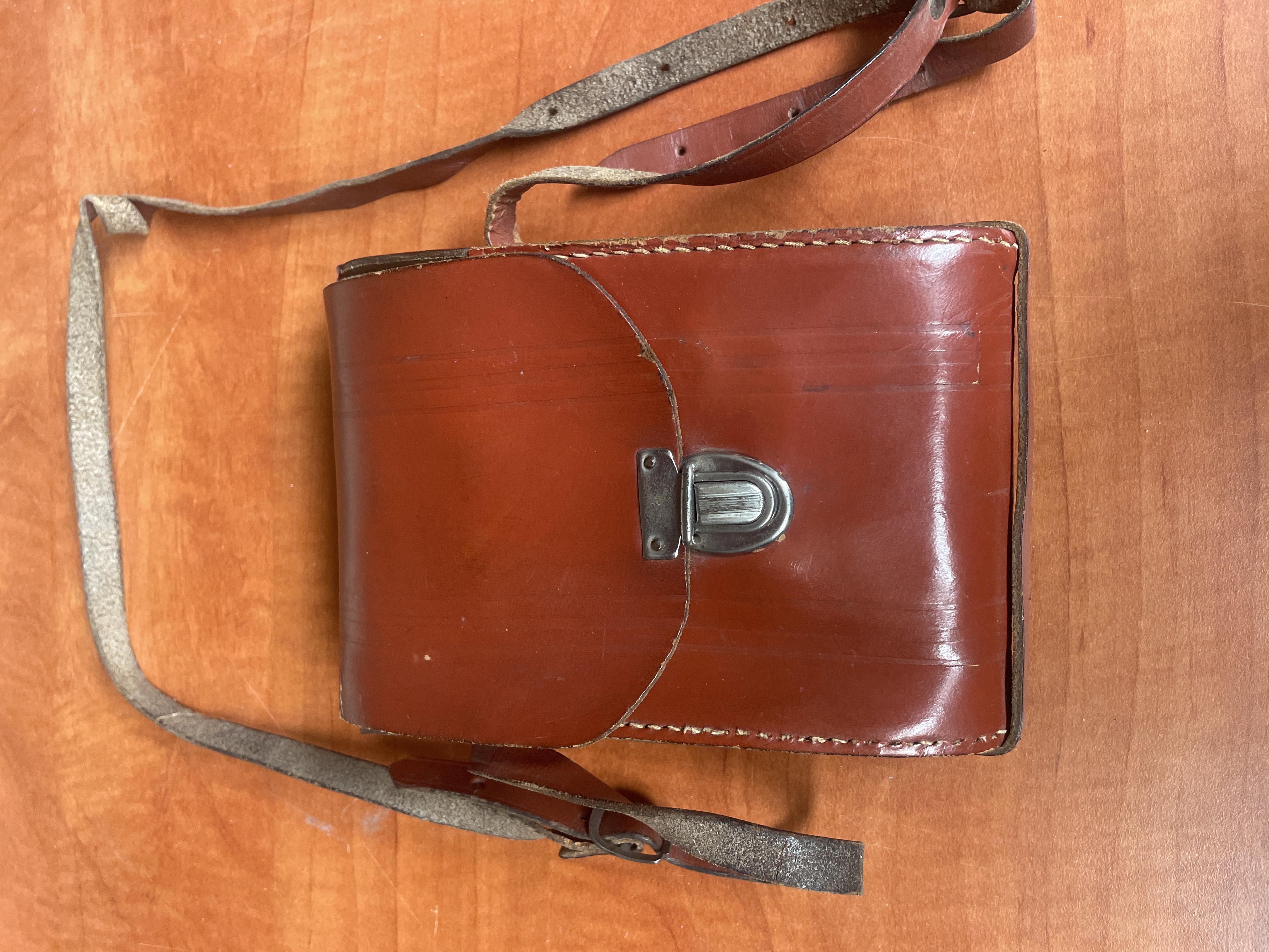 Appareil photo ancien Kodak avec étui cuir — photo 3