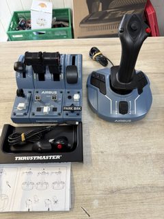 Thrustmaster TCA Captain Pack Airbus Edition joystick et quadrant PC