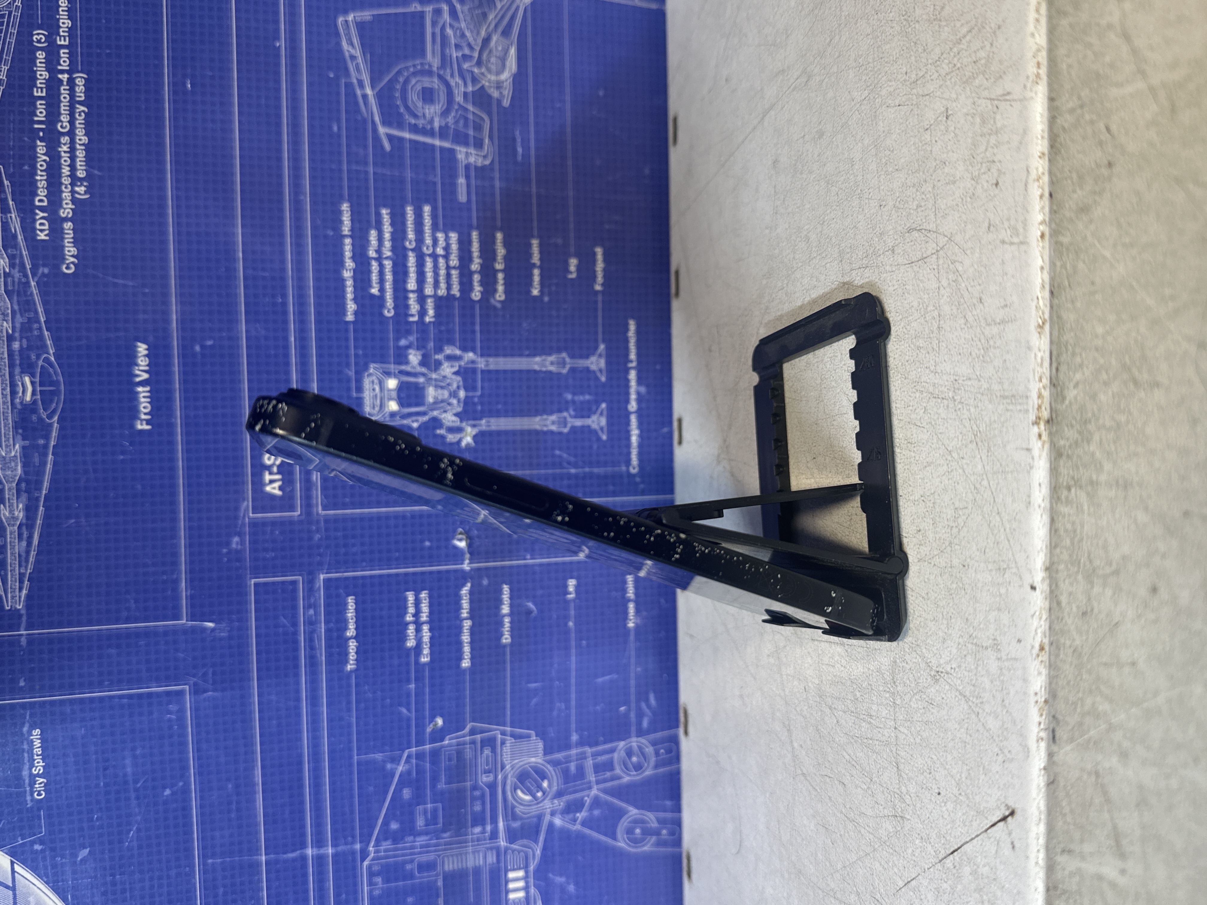 iPhone 15 noir 128 Go — photo 3