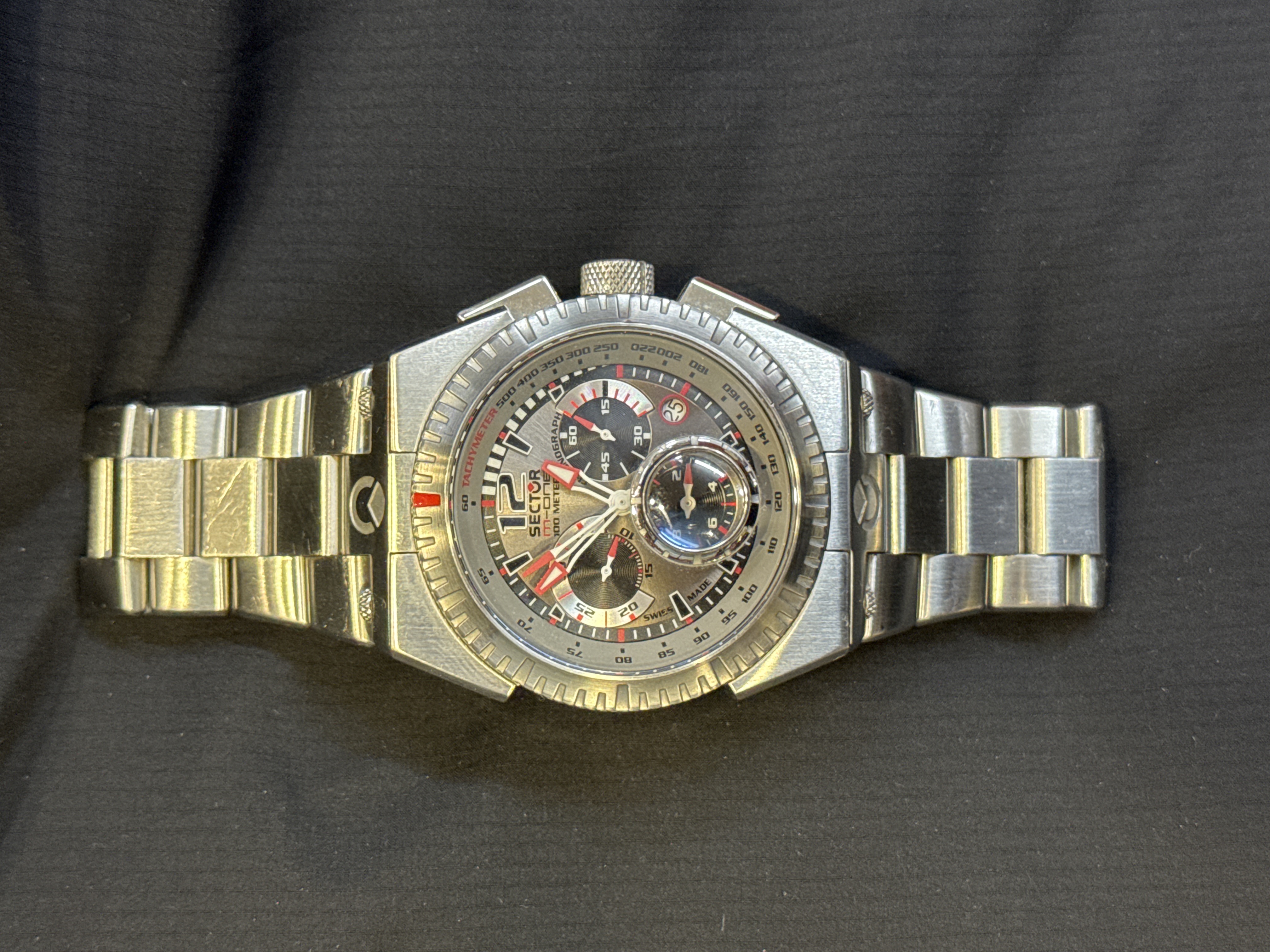 Montre Sector M-ONE R3273671035 chronographe, bracelet acier
