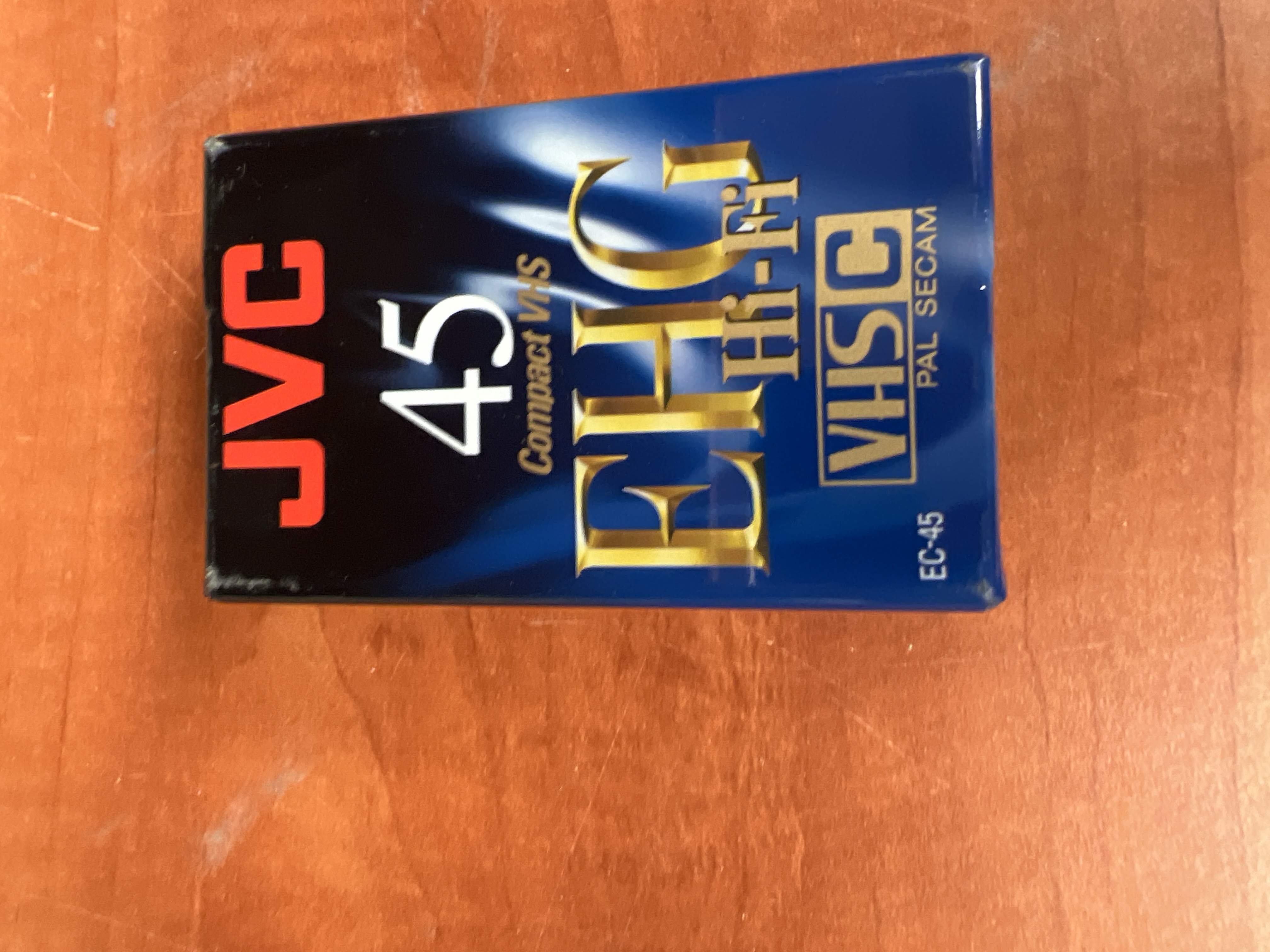 Cassette VHS-C JVC EC-45 EHG B PAL/SECAM 45 min pour caméscope