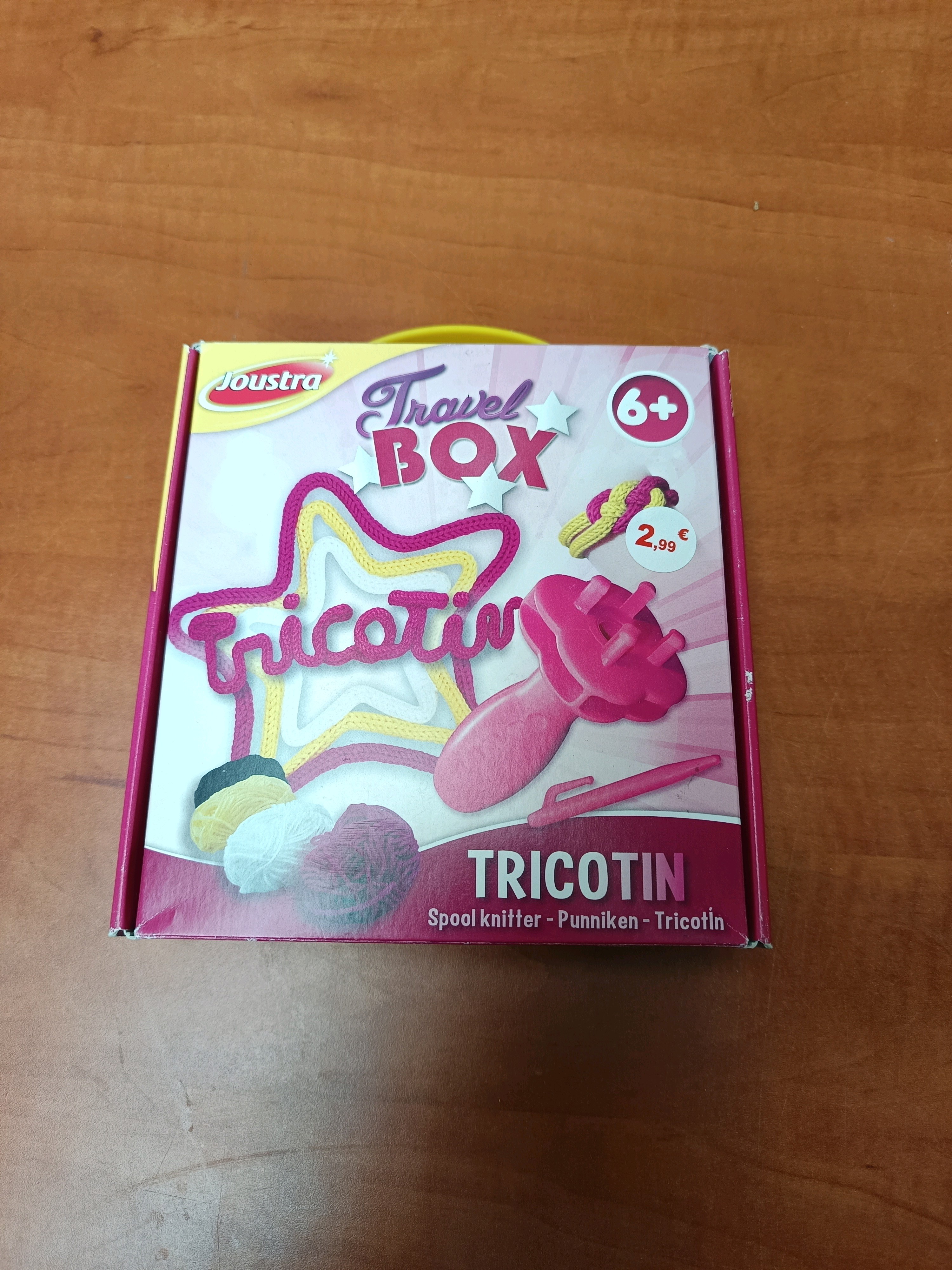 Joustra Travel Box Tricotin