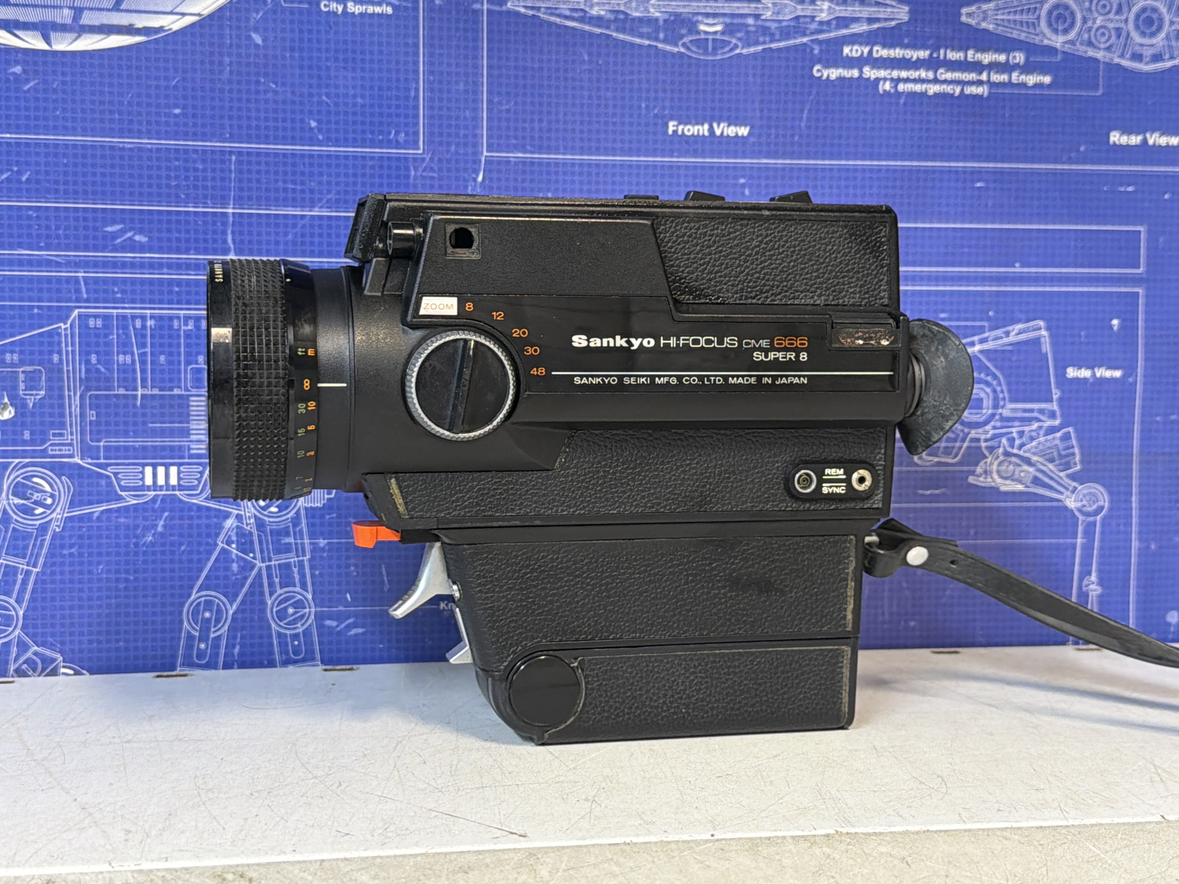 Caméra Sankyo Super CM 666 Super 8