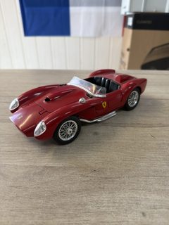 Bburago Ferrari 250 Testa Rossa miniature 1/18 rouge