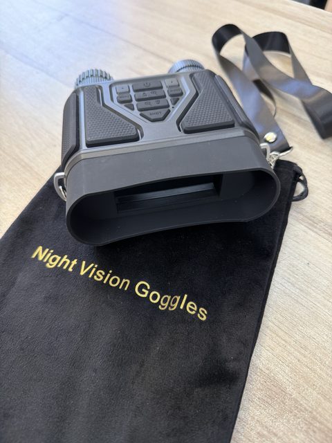 Jumelles de vision nocturne numériques