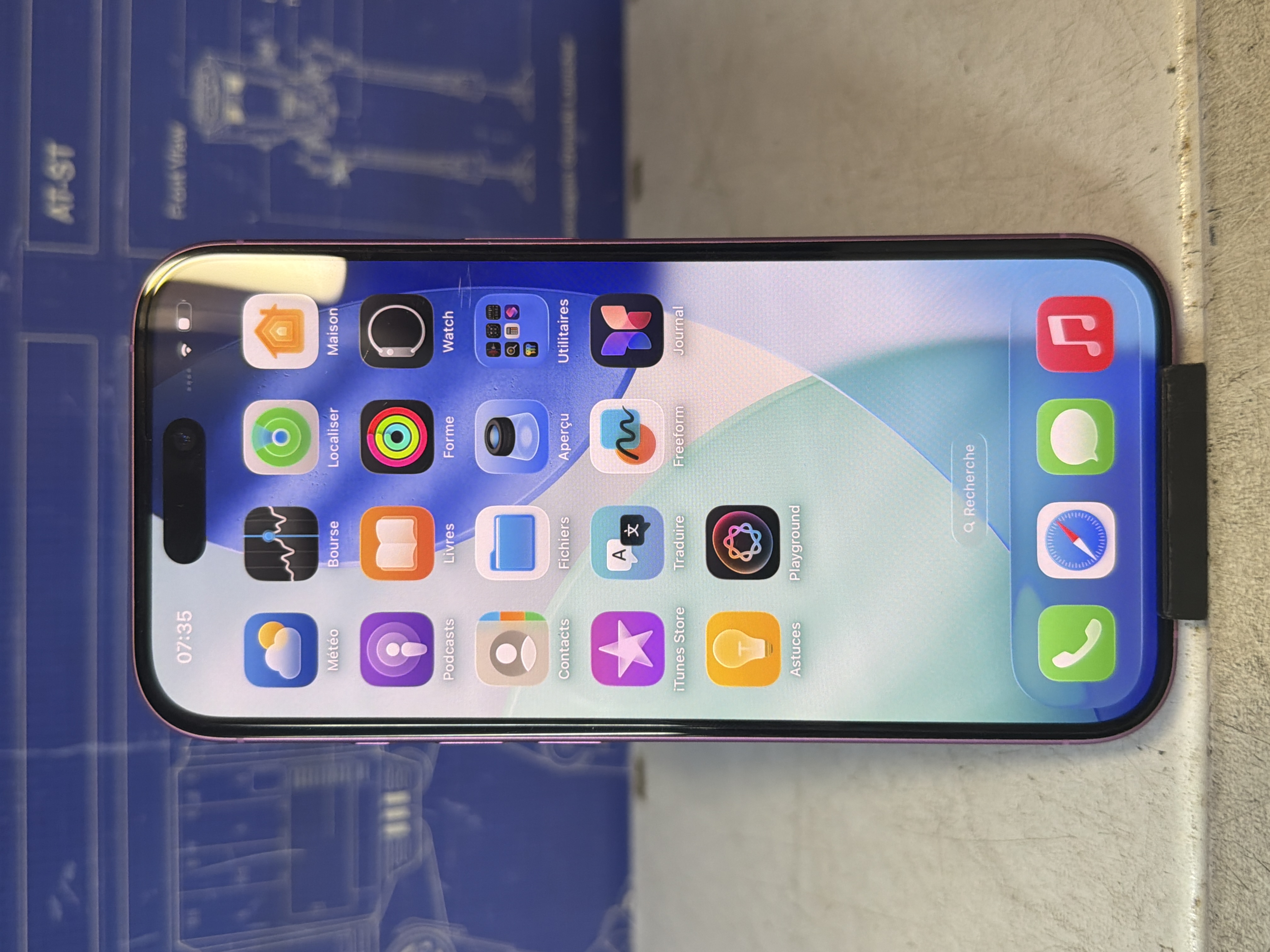 iPhone 16 rose 128 Go — photo 2