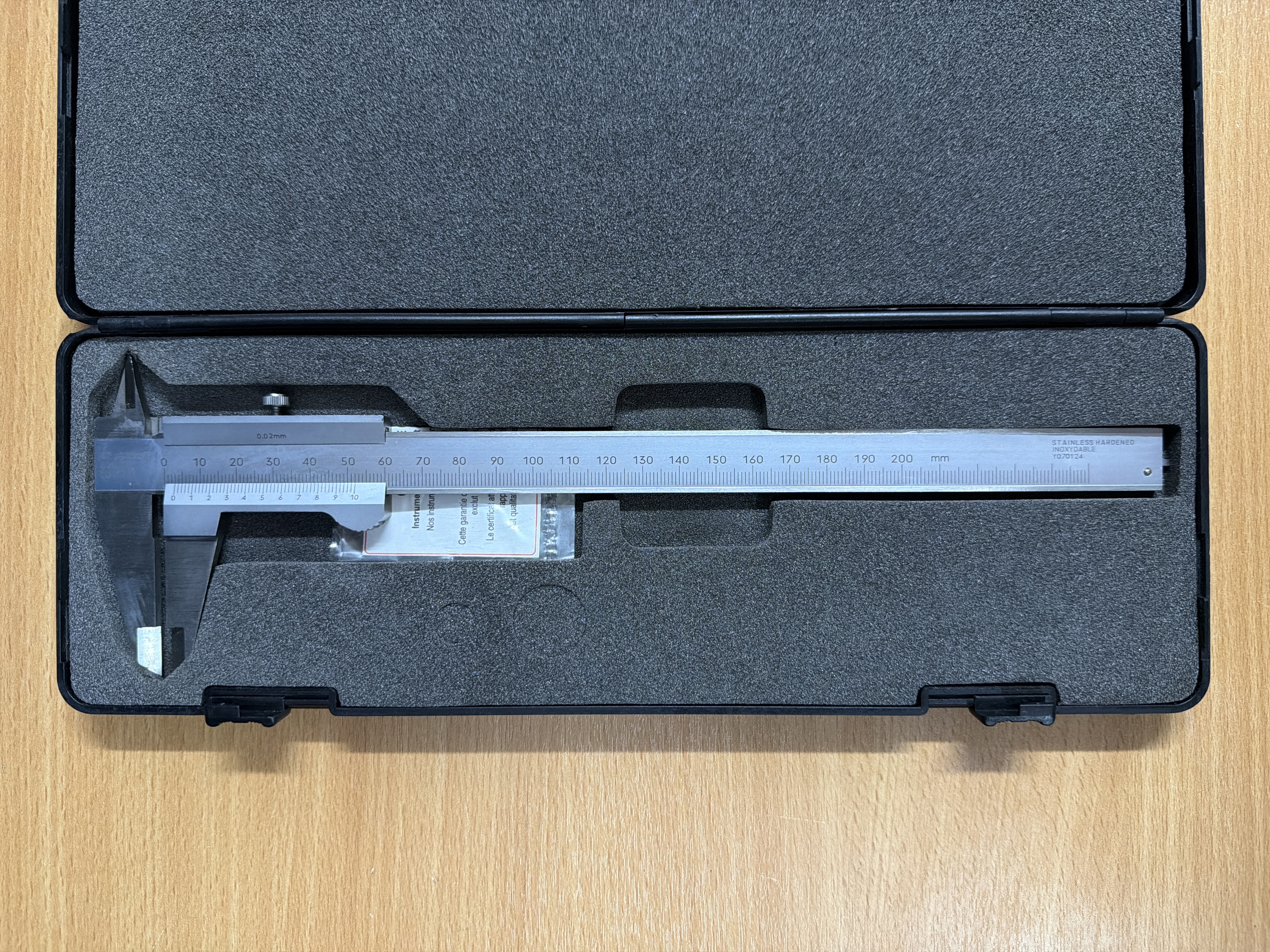 Pied à coulisse 200 mm en inox avec coffret