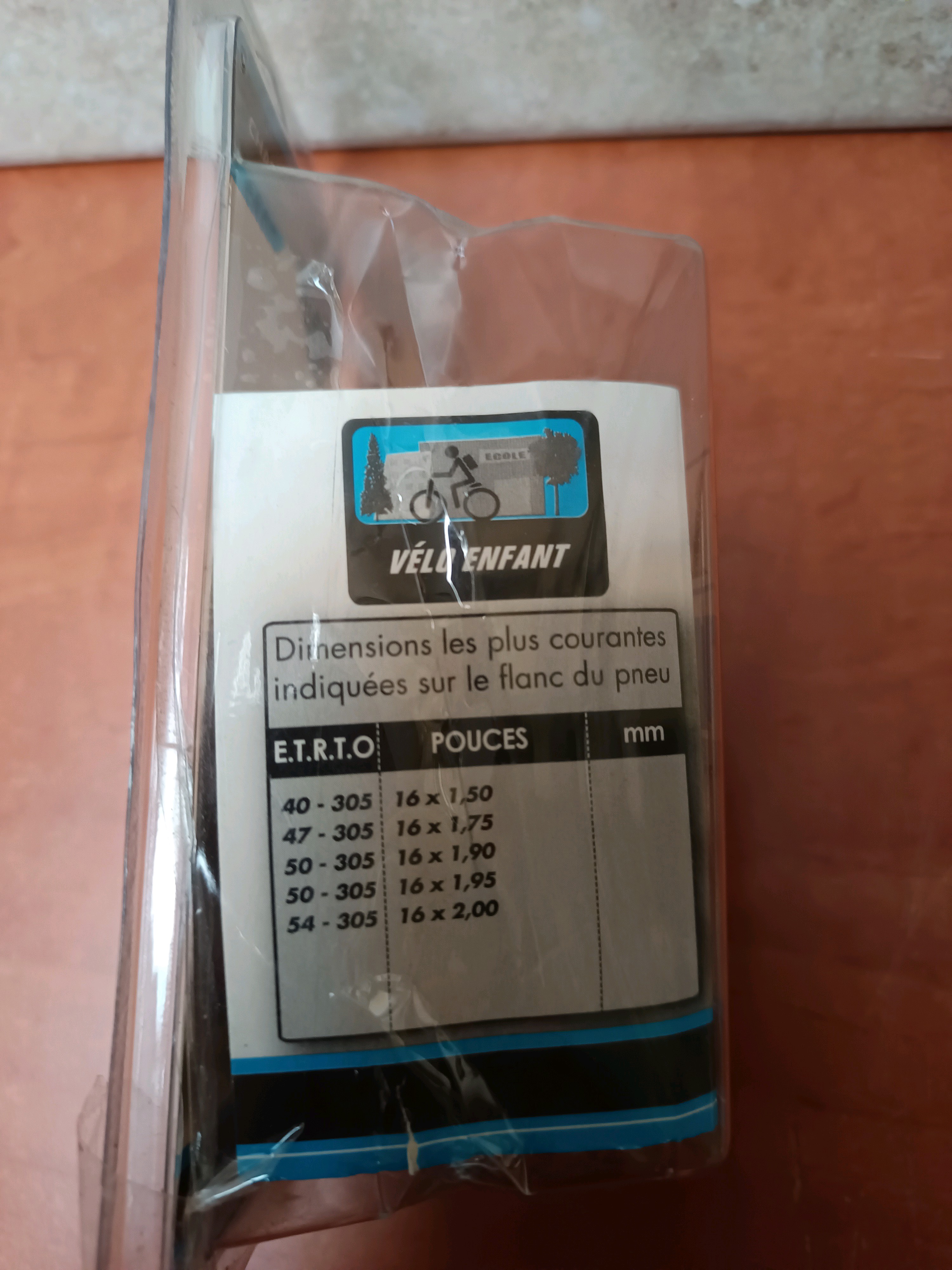 Chambre à air vélo 16'' (1.50–2.00) valve Schrader — photo 2