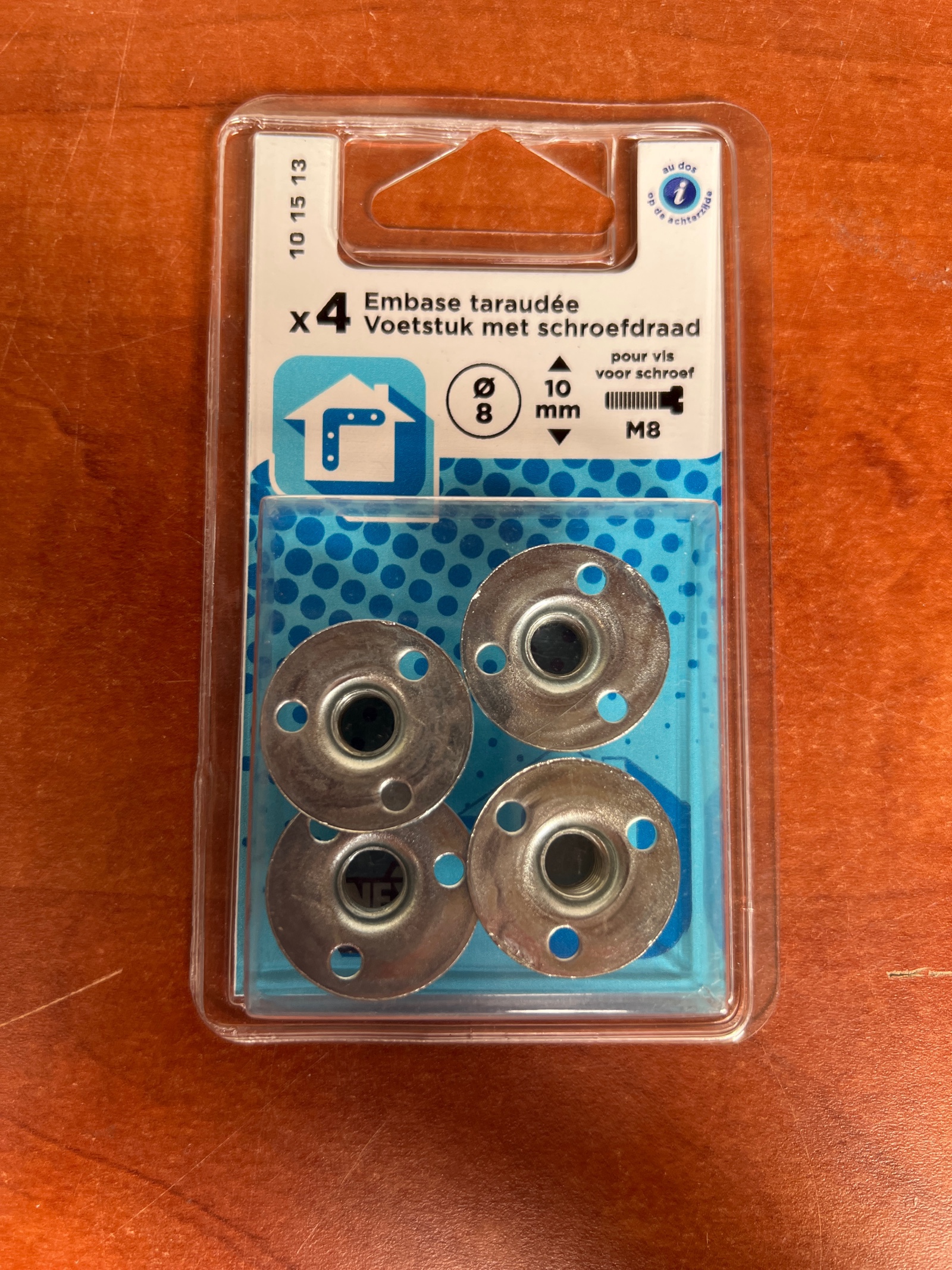 Embase taraudée x4 M8 Ø10 mm