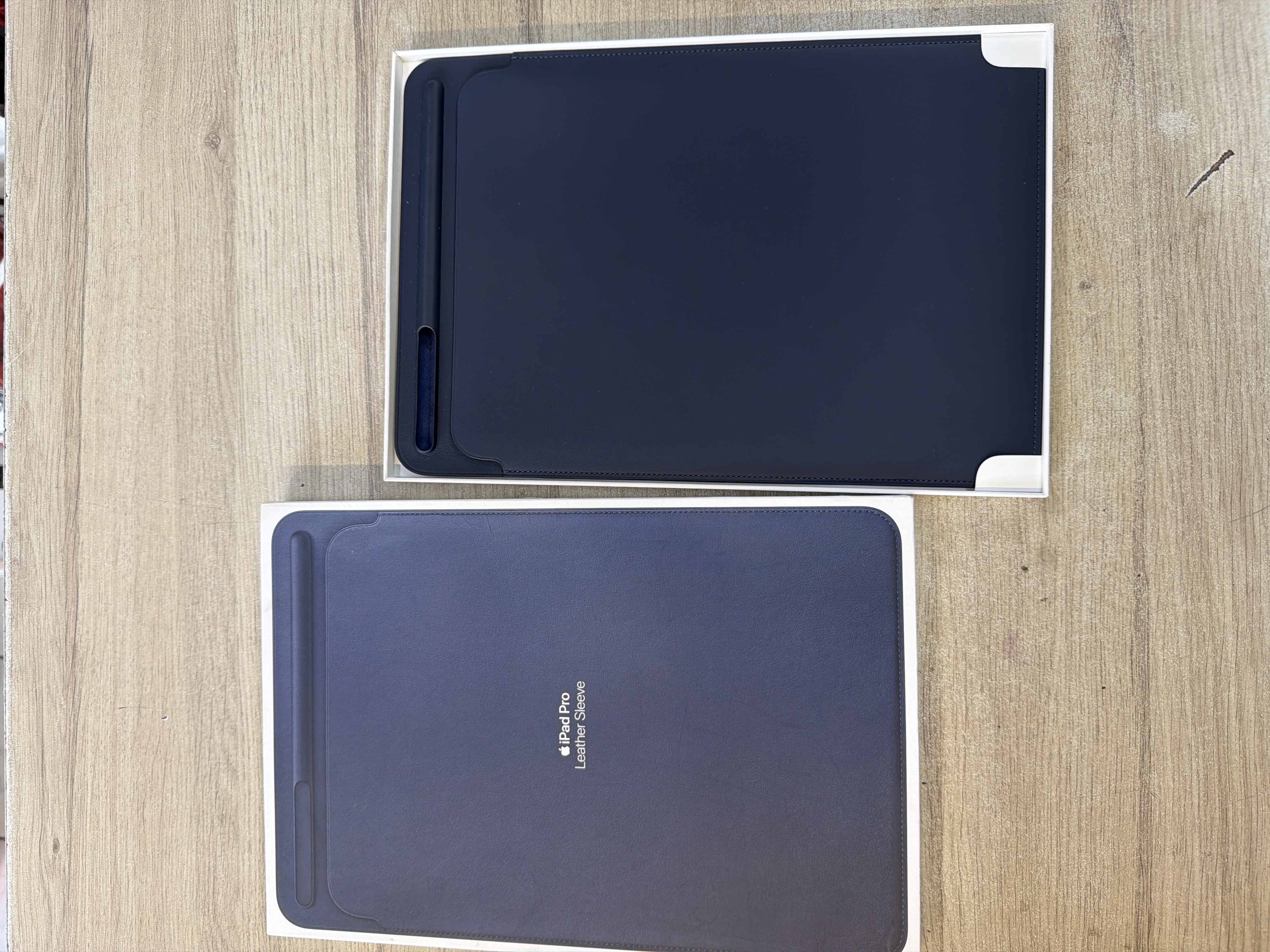 Apple iPad Pro Leather Sleeve 10,5 pouces bleu nuit