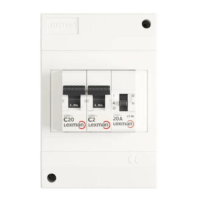 Tableau chauffe-eau pré équipé LEXMAN 1 rangée 4 modules