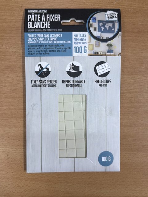 Je cherche une idée pâte à fixer blanche 100 g repositionnable