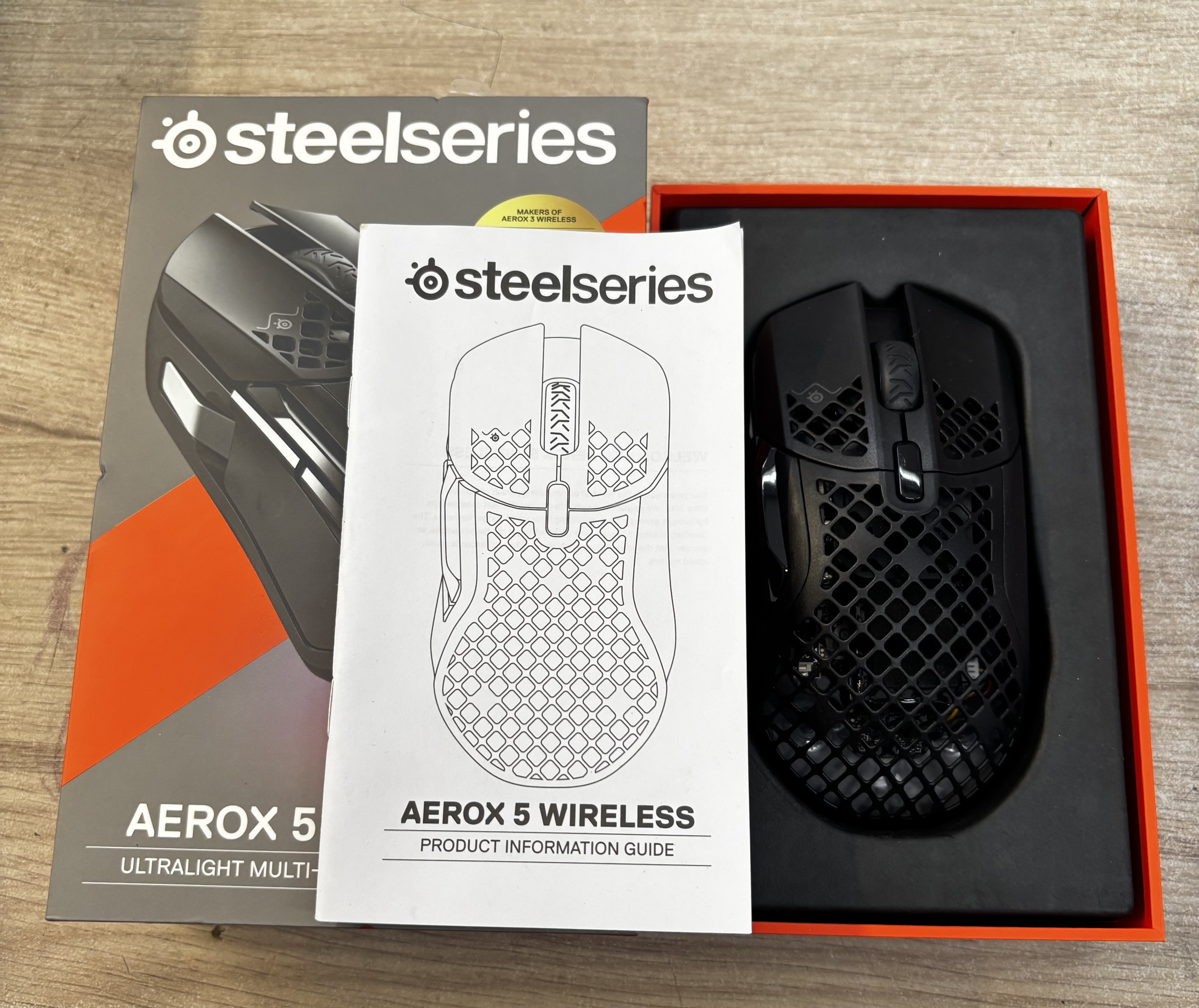 Souris gaming SteelSeries Aerox 5 Wireless — photo 2