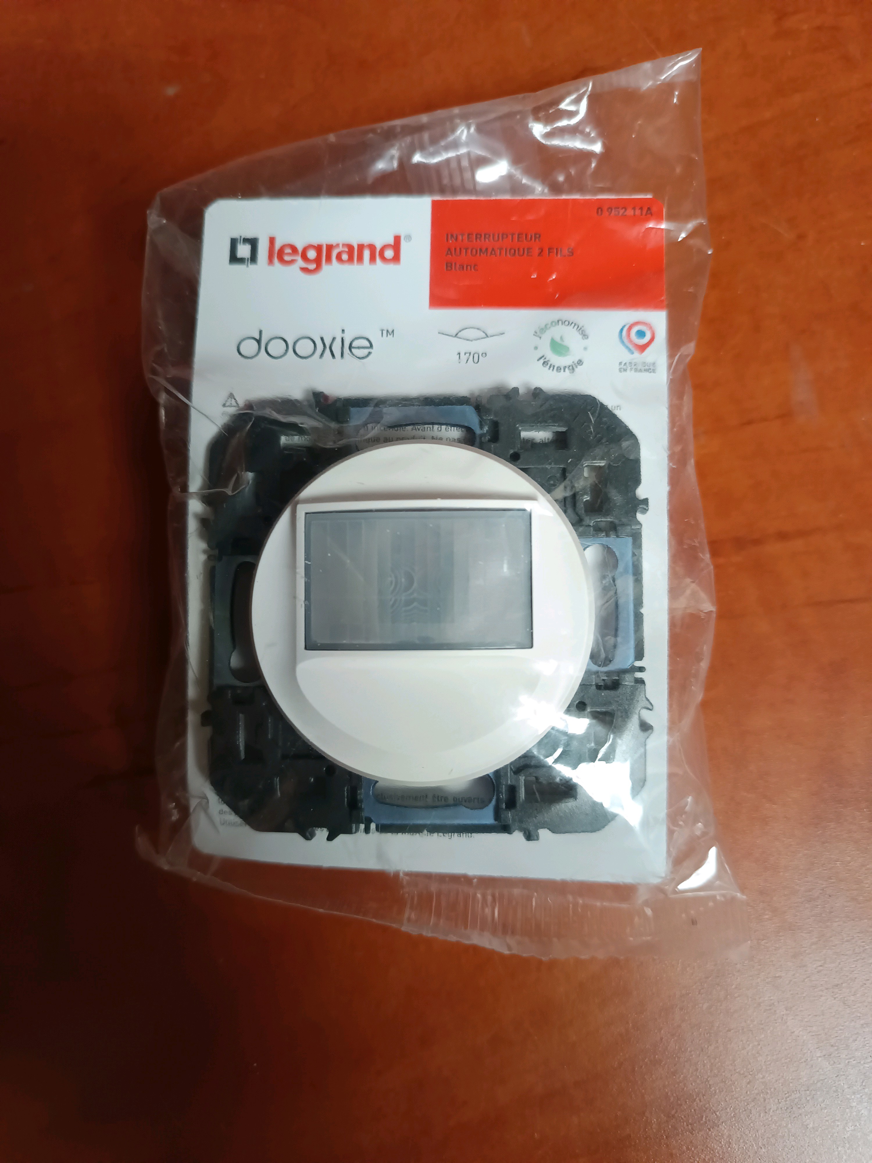 Legrand Dooxie interrupteur automatique 170°