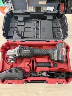 Meuleuse sans fil Parkside PWSAP 20-LI E5 avec batterie 20V, chargeur et mallette