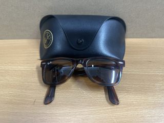 Lunettes de soleil Ray-Ban RB2140 avec étui