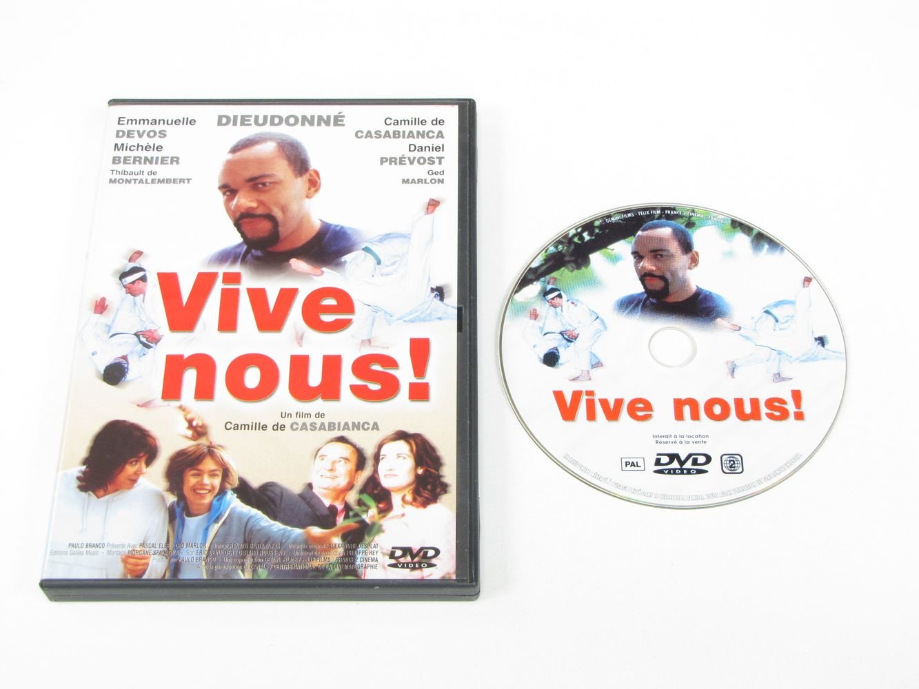 Vive Nous