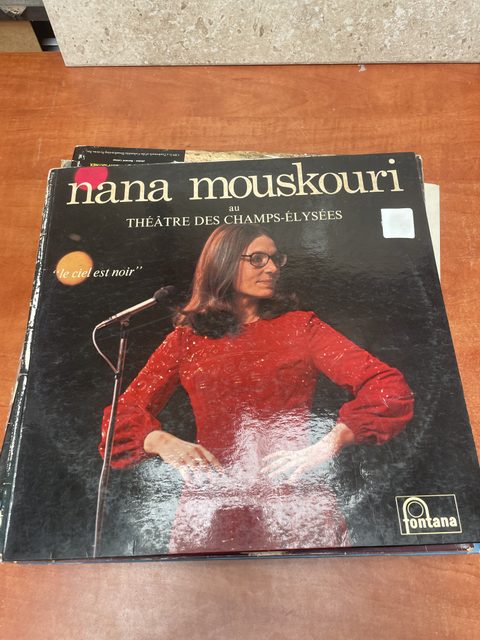 Vinyle Nana Mouskouri au Théâtre des Champs-Élysées