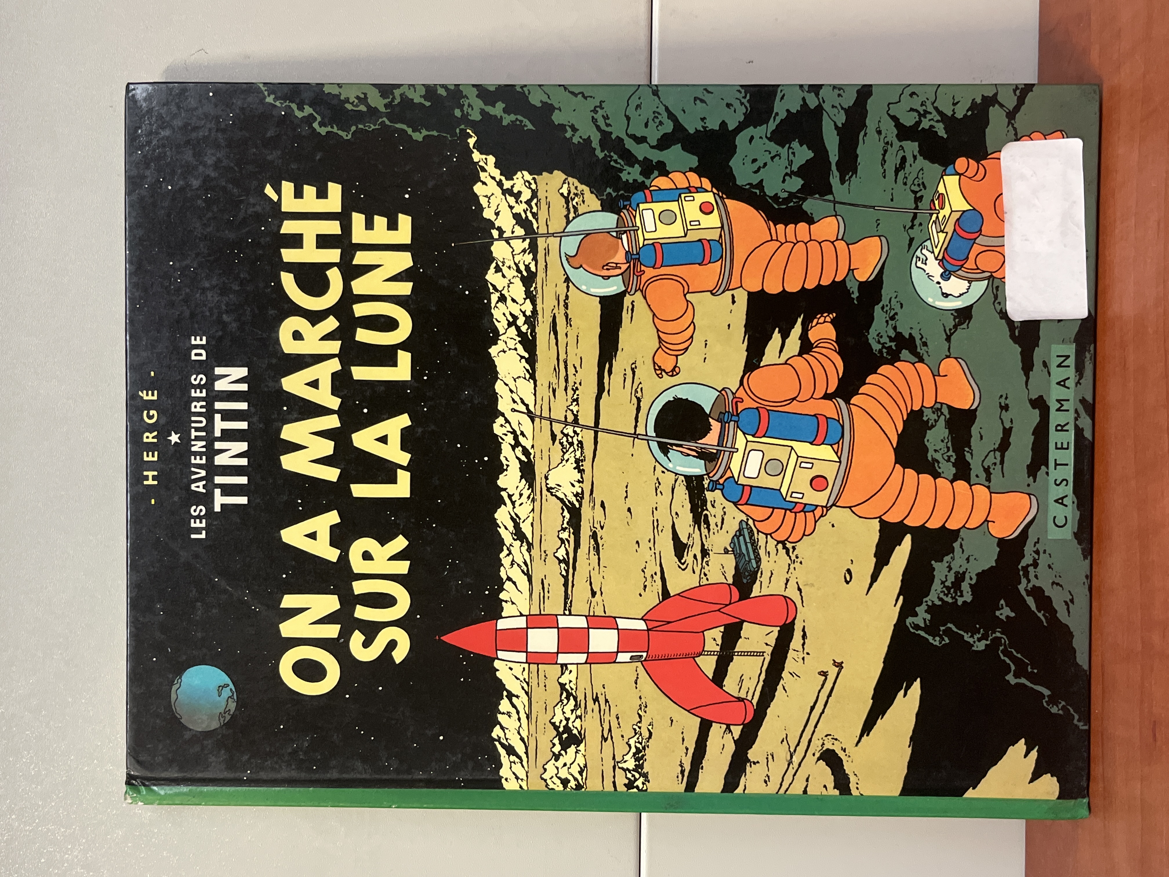 Les Aventures de Tintin - On a Marché sur la Lune (Hergé, Casterman)