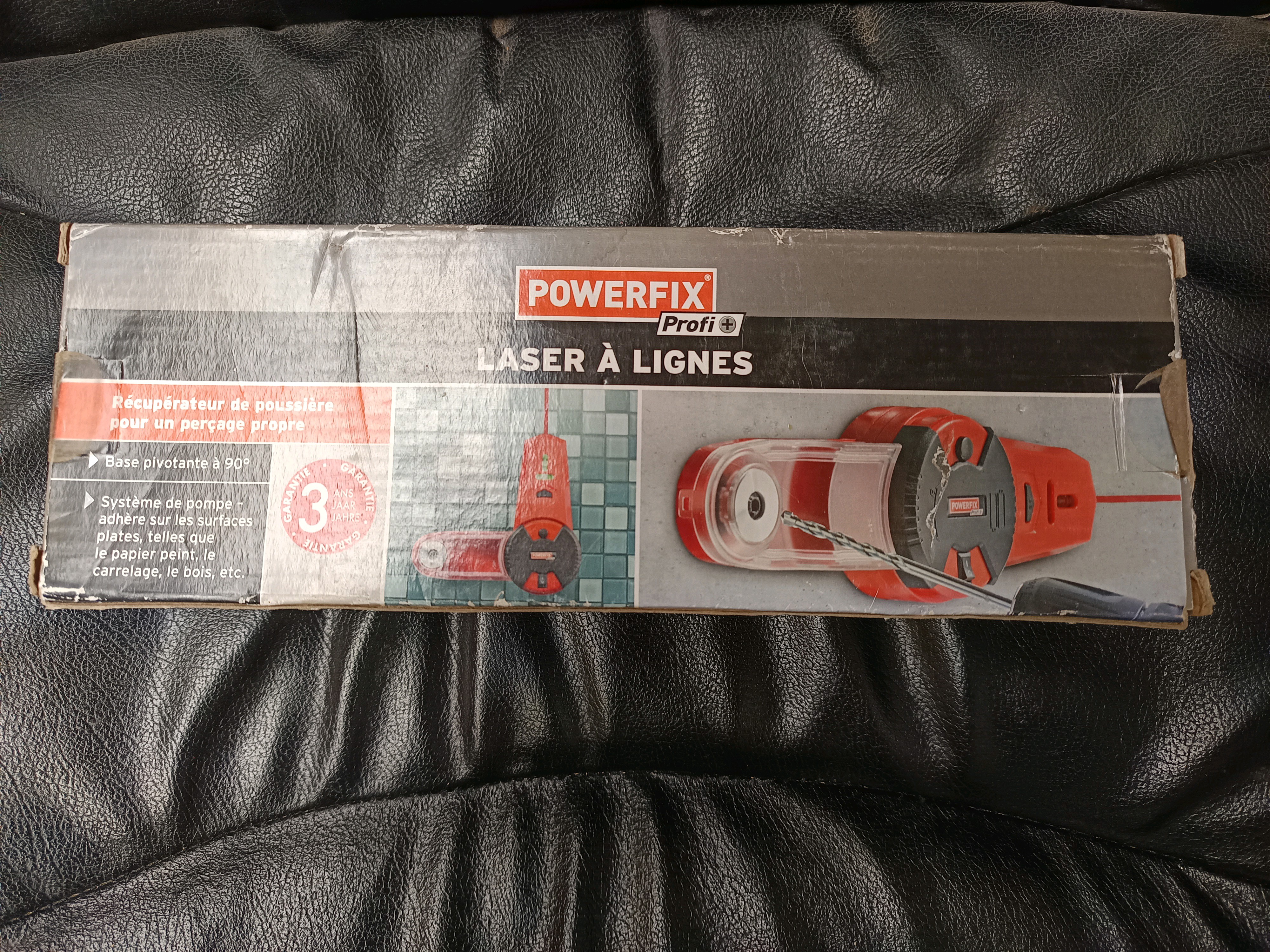 POWERFIX Profi Laser à lignes (avec récupérateur de poussière)