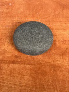 Google Nest Mini enceinte connectée noire