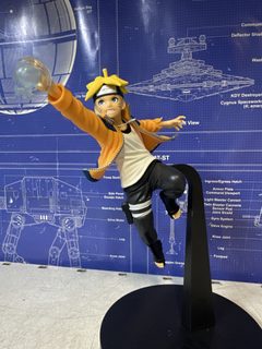 Figurine Boruto Uzumaki sur socle
