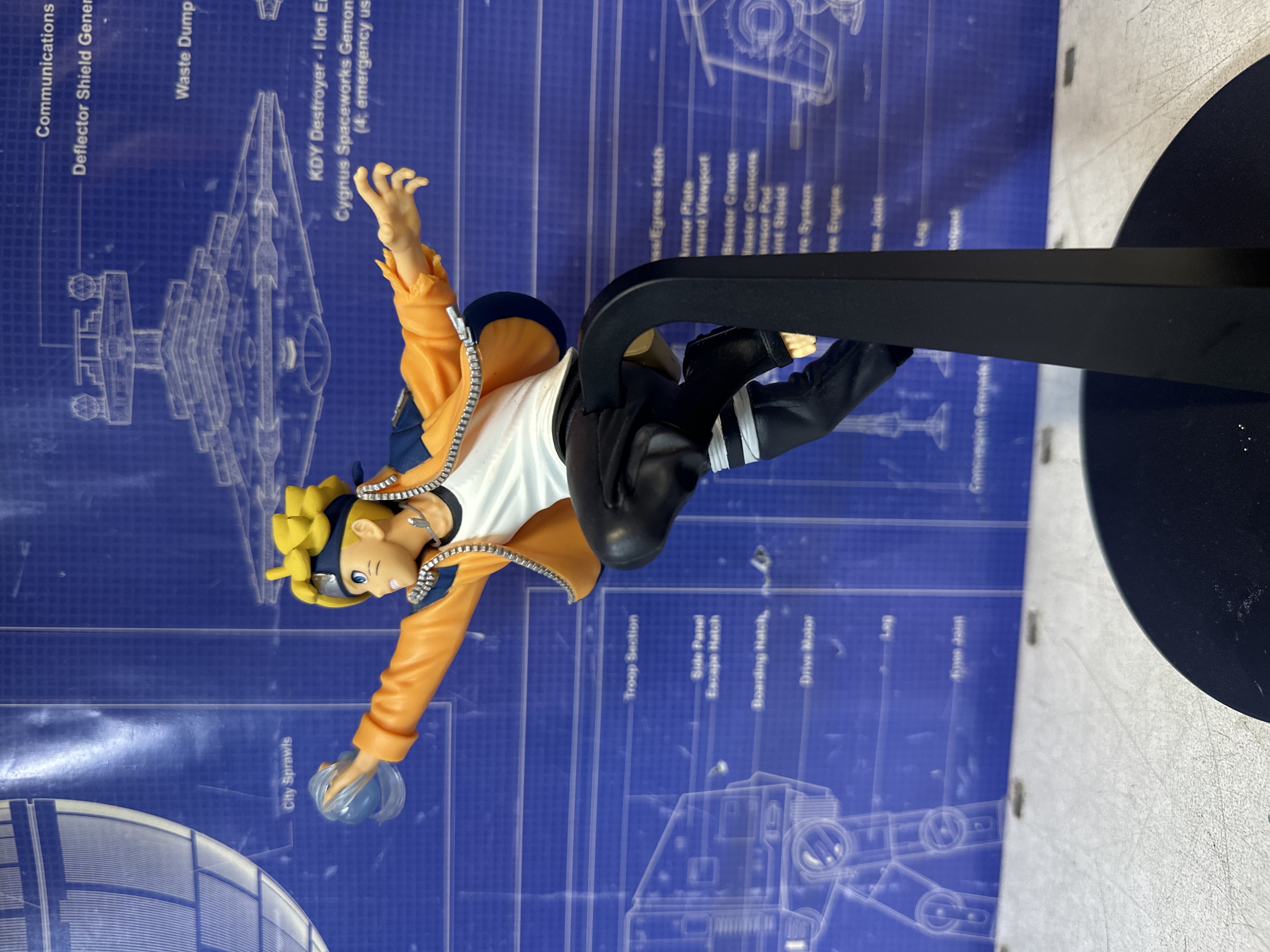 Figurine Boruto Uzumaki sur socle — photo 2