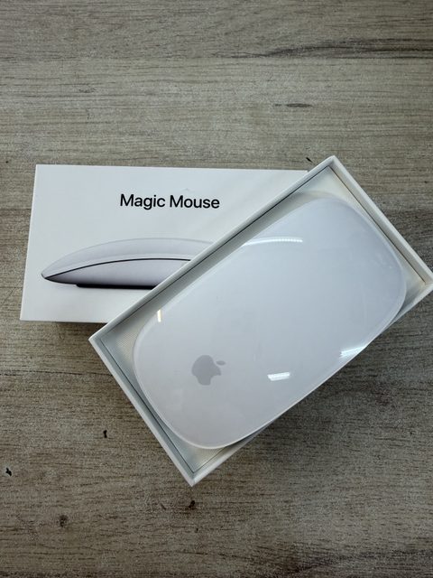 Apple Magic Mouse blanche