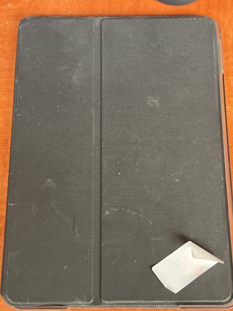Housse tablette noire type folio