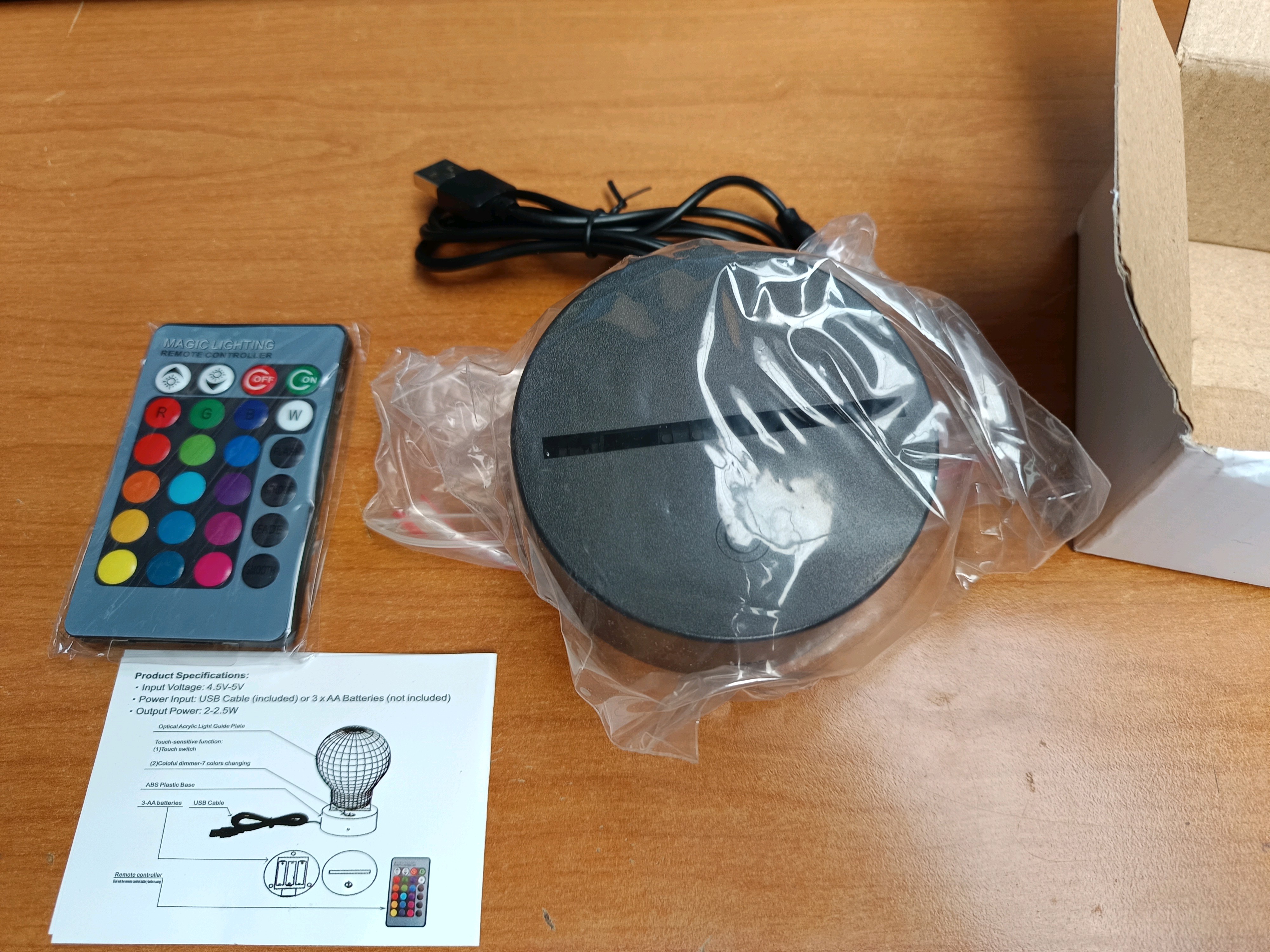 Lampe 3D LED RGB avec socle lumineux, télécommande et câble USB