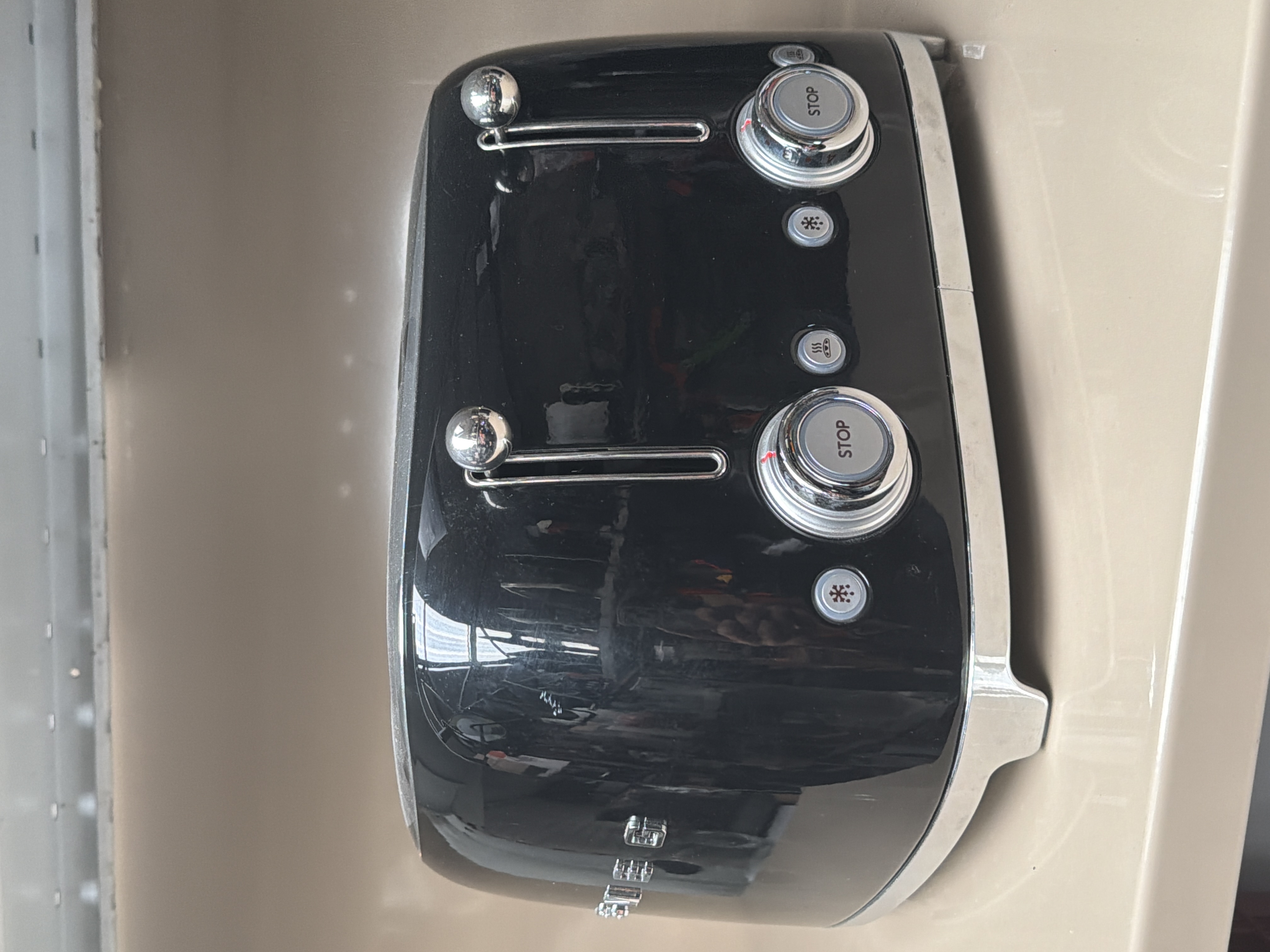 Grille-pain SMEG noir, 2 fentes — photo 2