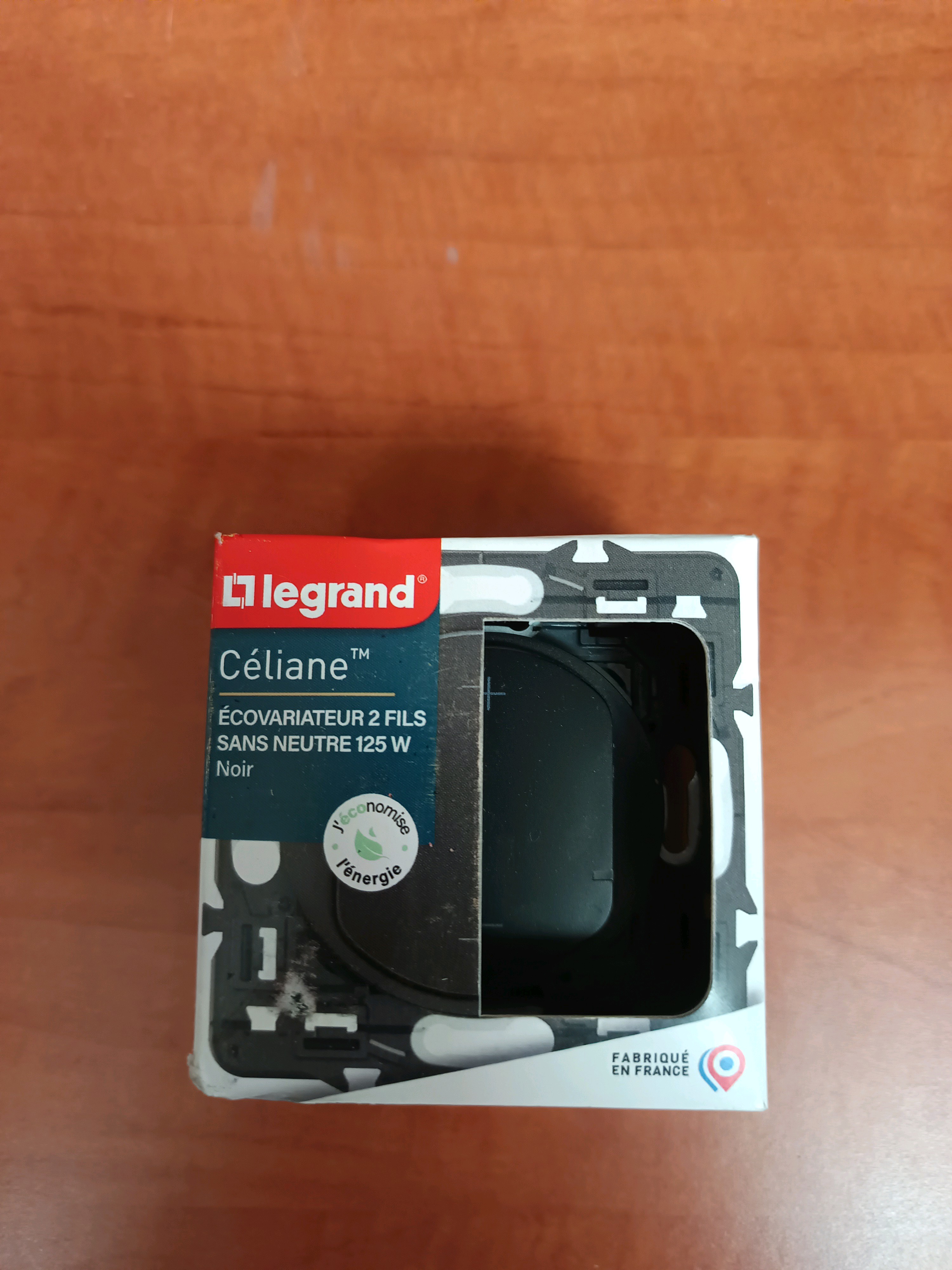 Legrand Céliane Écovariateur 2 fils sans neutre 125 W - Noir
