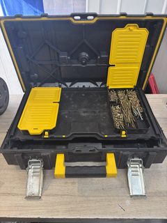 Mallette de rangement Stanley avec compartiments pour visserie