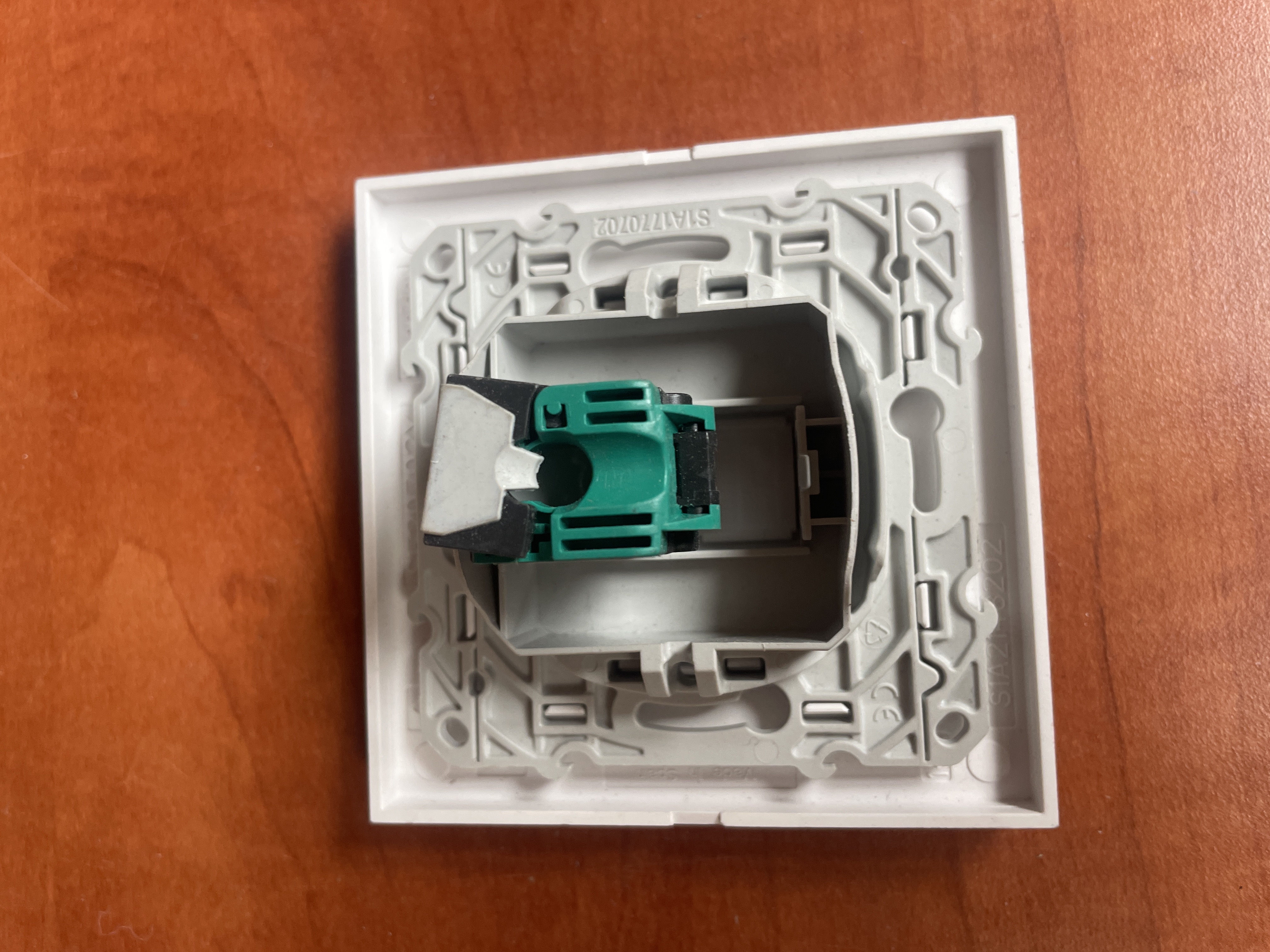 Prise RJ45 murale Schneider Electric blanche — photo 2