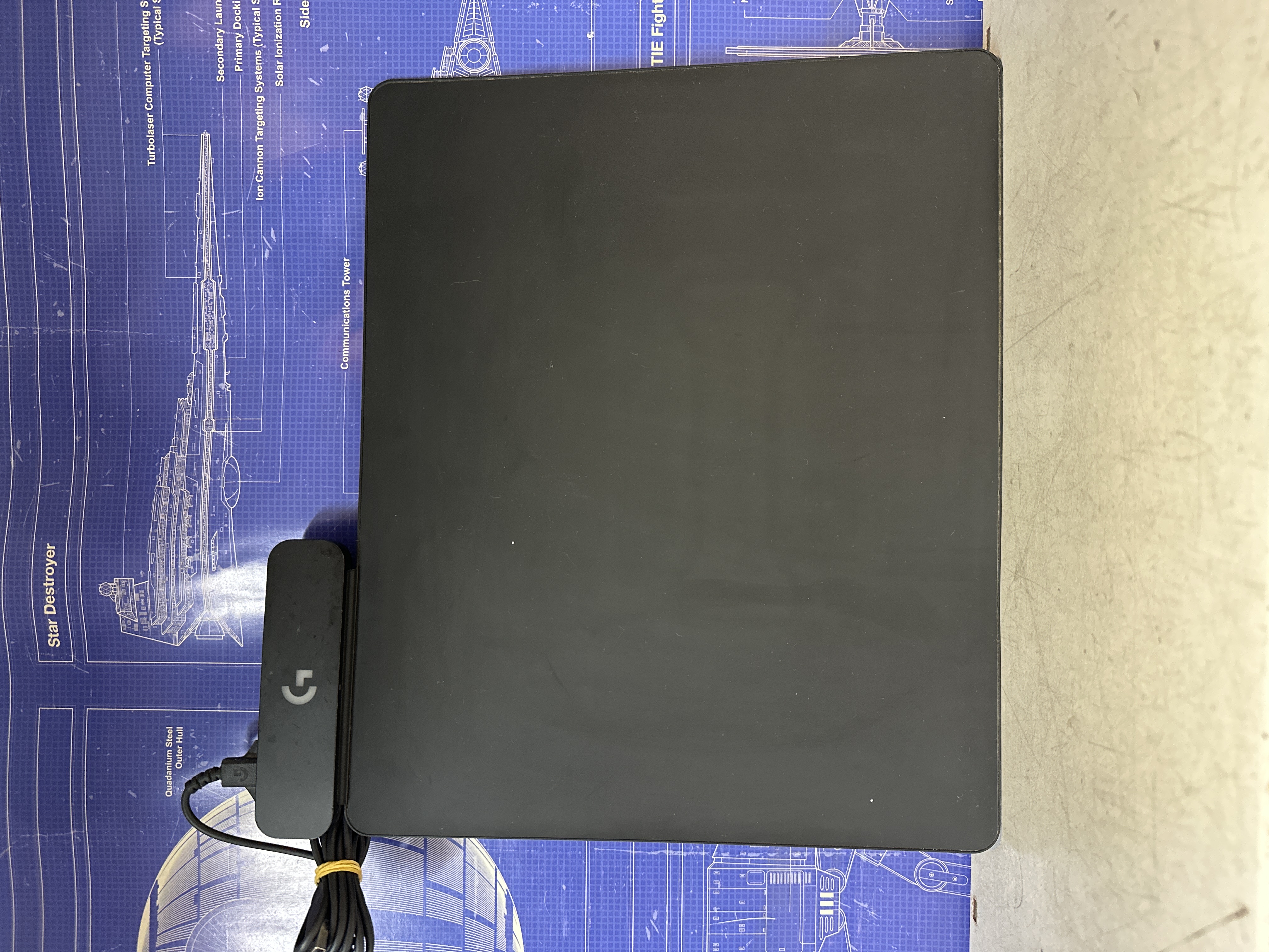 Tapis de charge Logitech G Powerplay 2 pour souris gaming