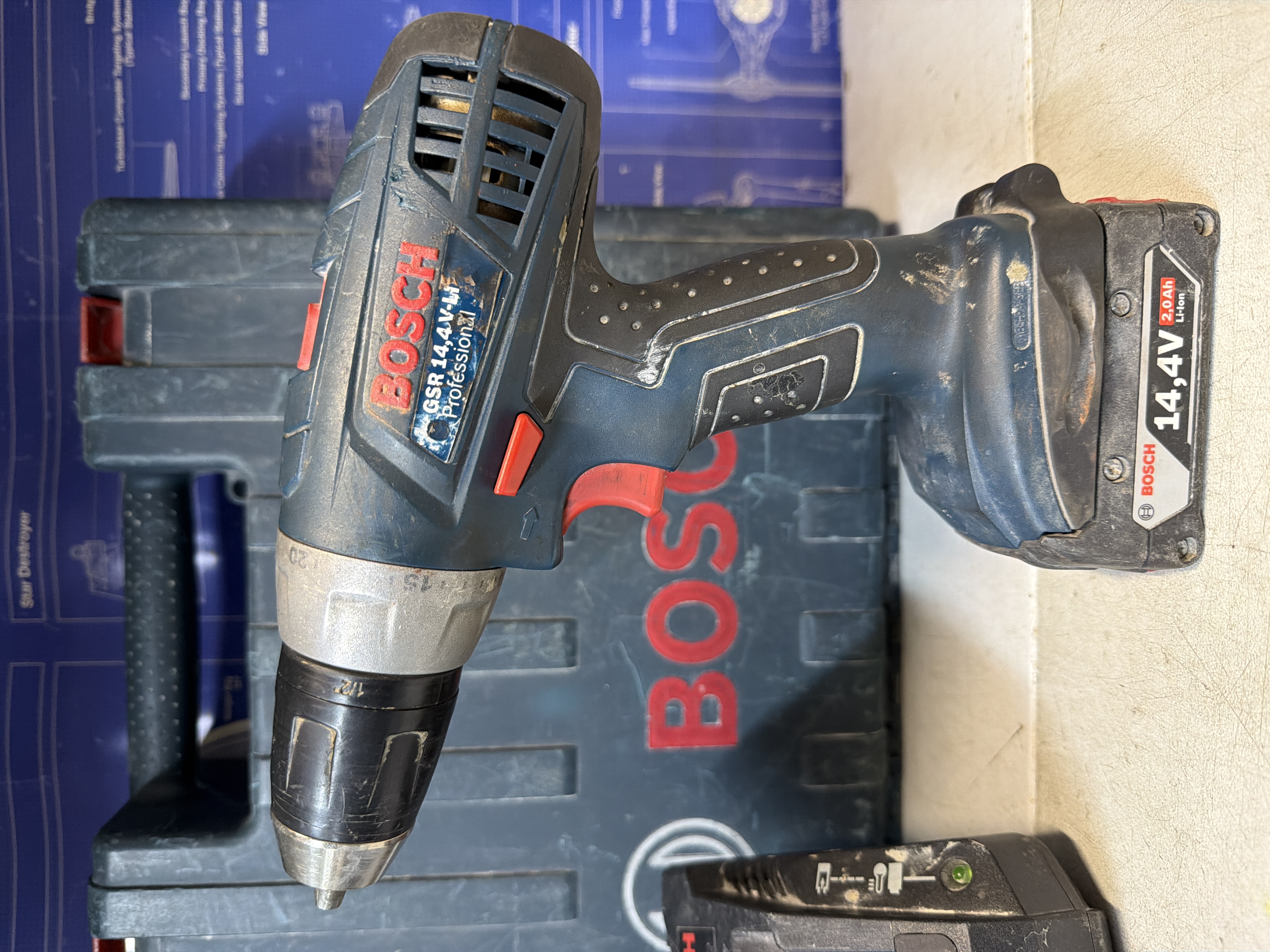 Bosch GSR 14,4 V-LI Professional perceuse-visseuse sans fil avec chargeur — photo 2