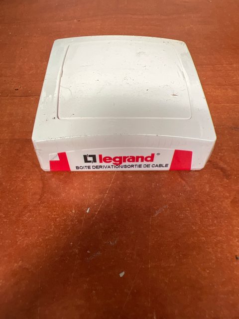 Legrand Boîte de dérivation / sortie de câble