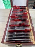 Coffret DVD Dexter intégrale saisons 1 à 8 + Blood Slide Box effet bois — photo 2
