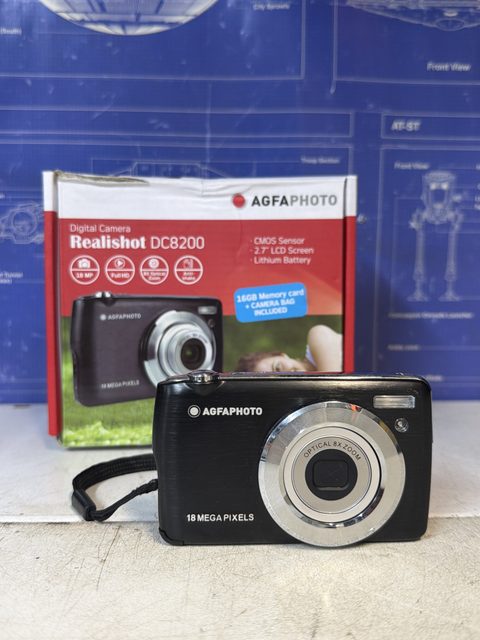 Appareil photo compact AGFAPHOTO Realishot DC8200 avec carte SD 16 Go et étui