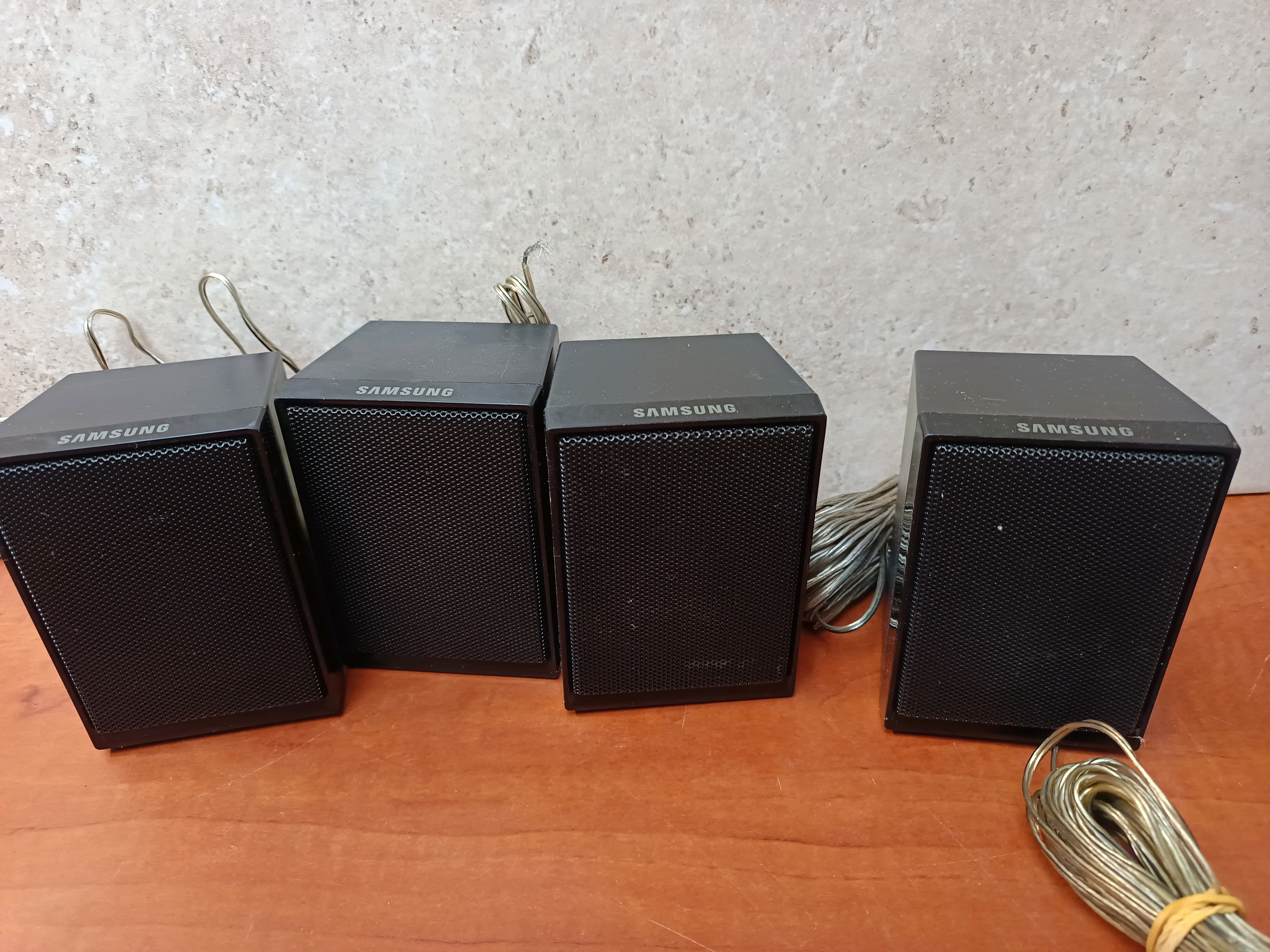 Samsung PS814 – lot de 4 enceintes satellites filaires (FR, FL, SR, SL)