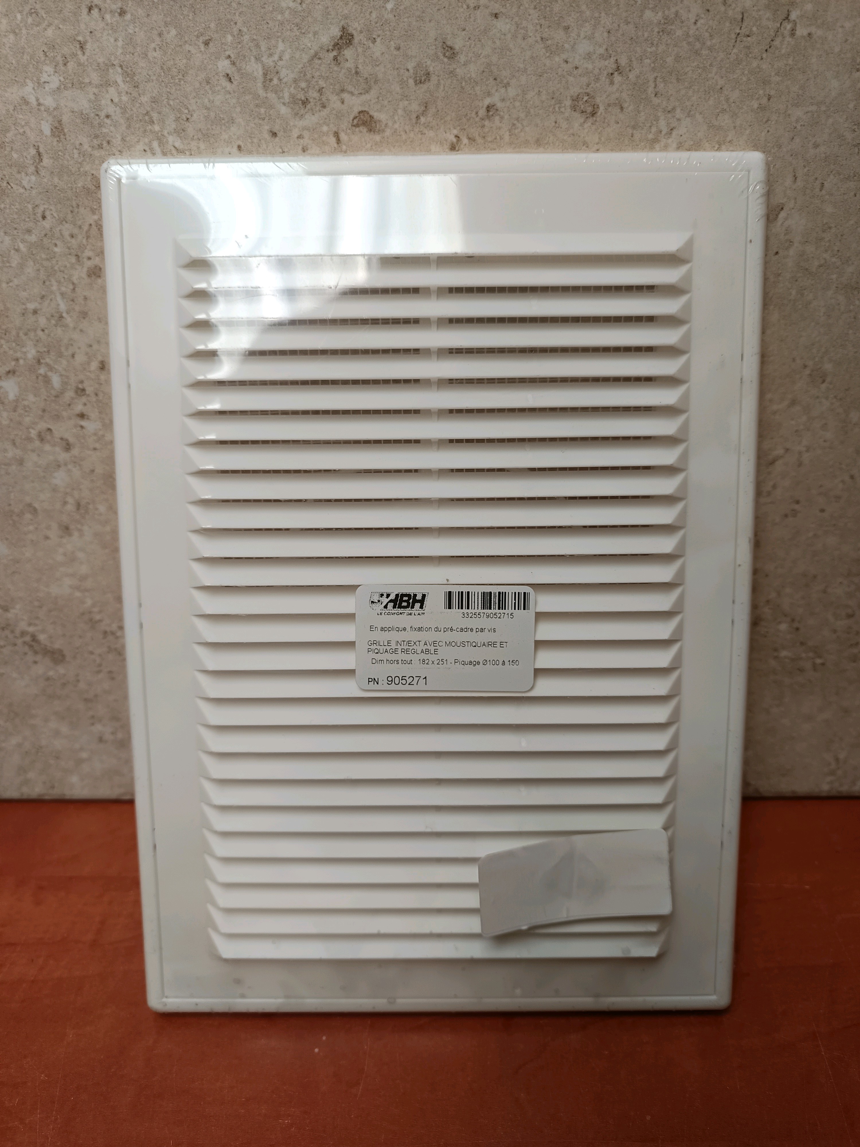 HBH - Grille d'aération INT/EXT avec moustiquaire 182x251 mm