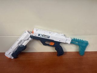 X-Shot blaster à fléchettes avec crosse
