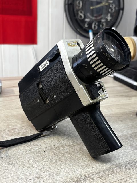 Caméra Super 8 Motor Zoom avec objectif Austrozoom