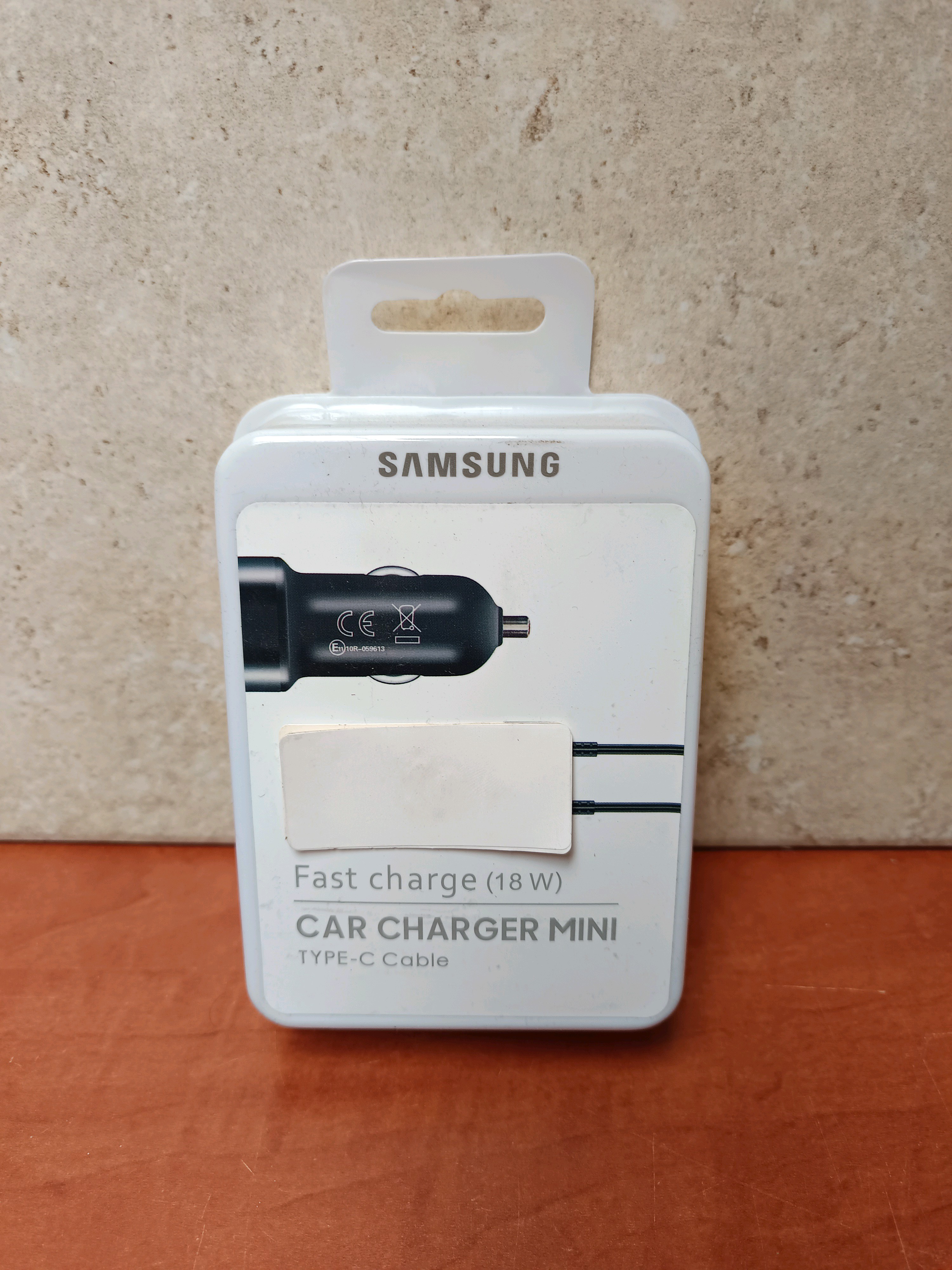 Samsung Car Charger Mini Fast Charge 18W avec câble USB-C